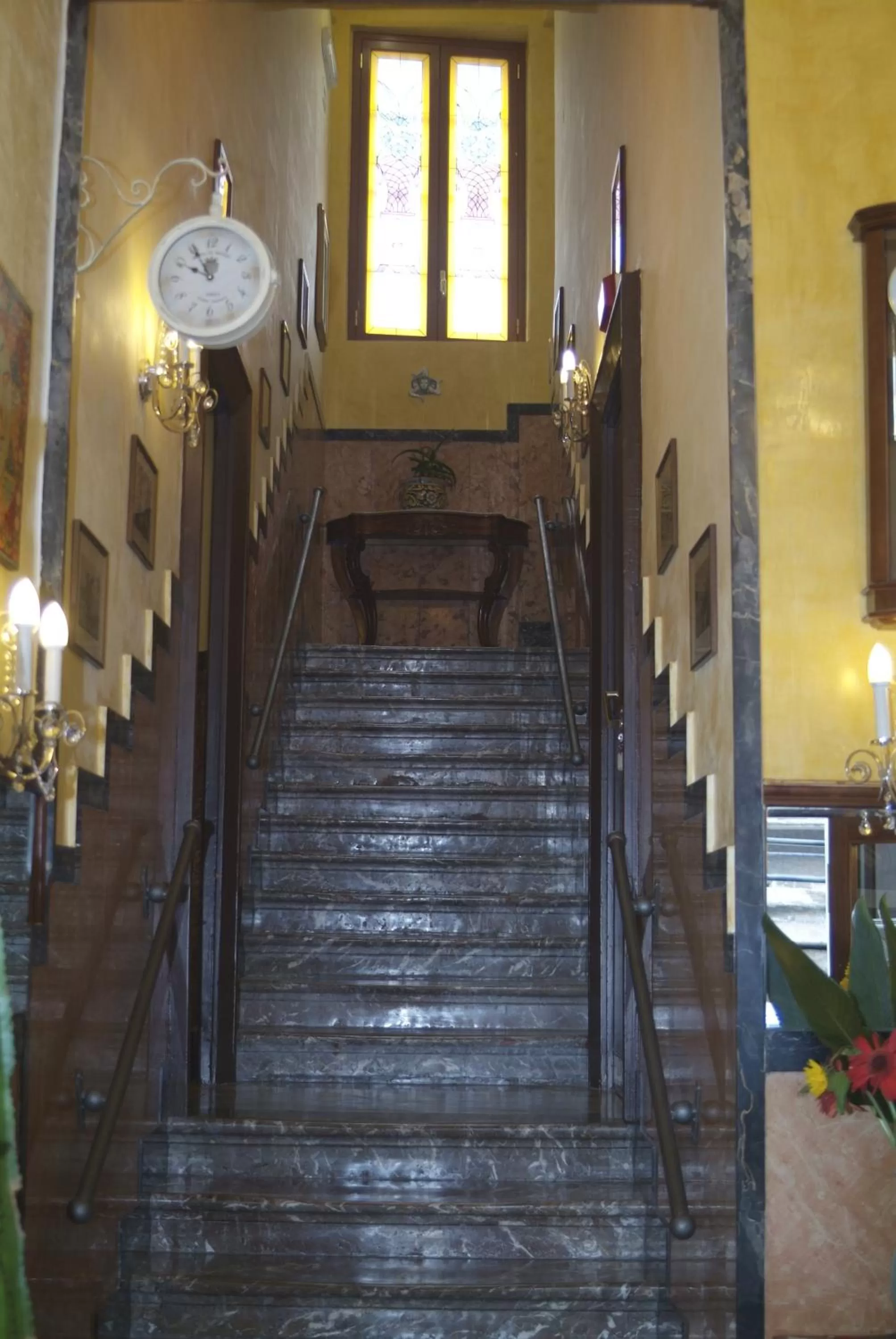 Decorative detail in Hotel Touring