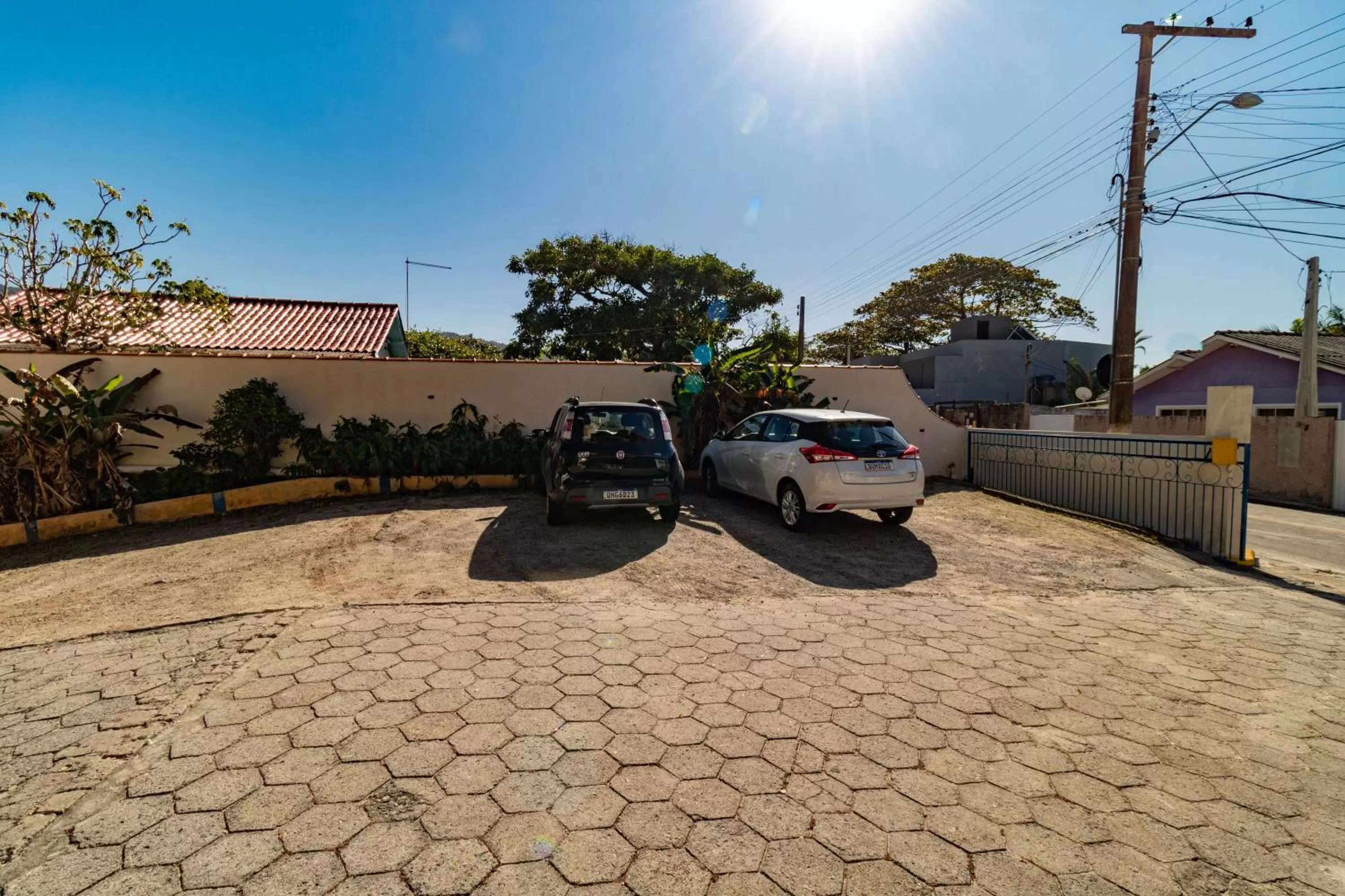 Parking in Pousada Maré de Lua
