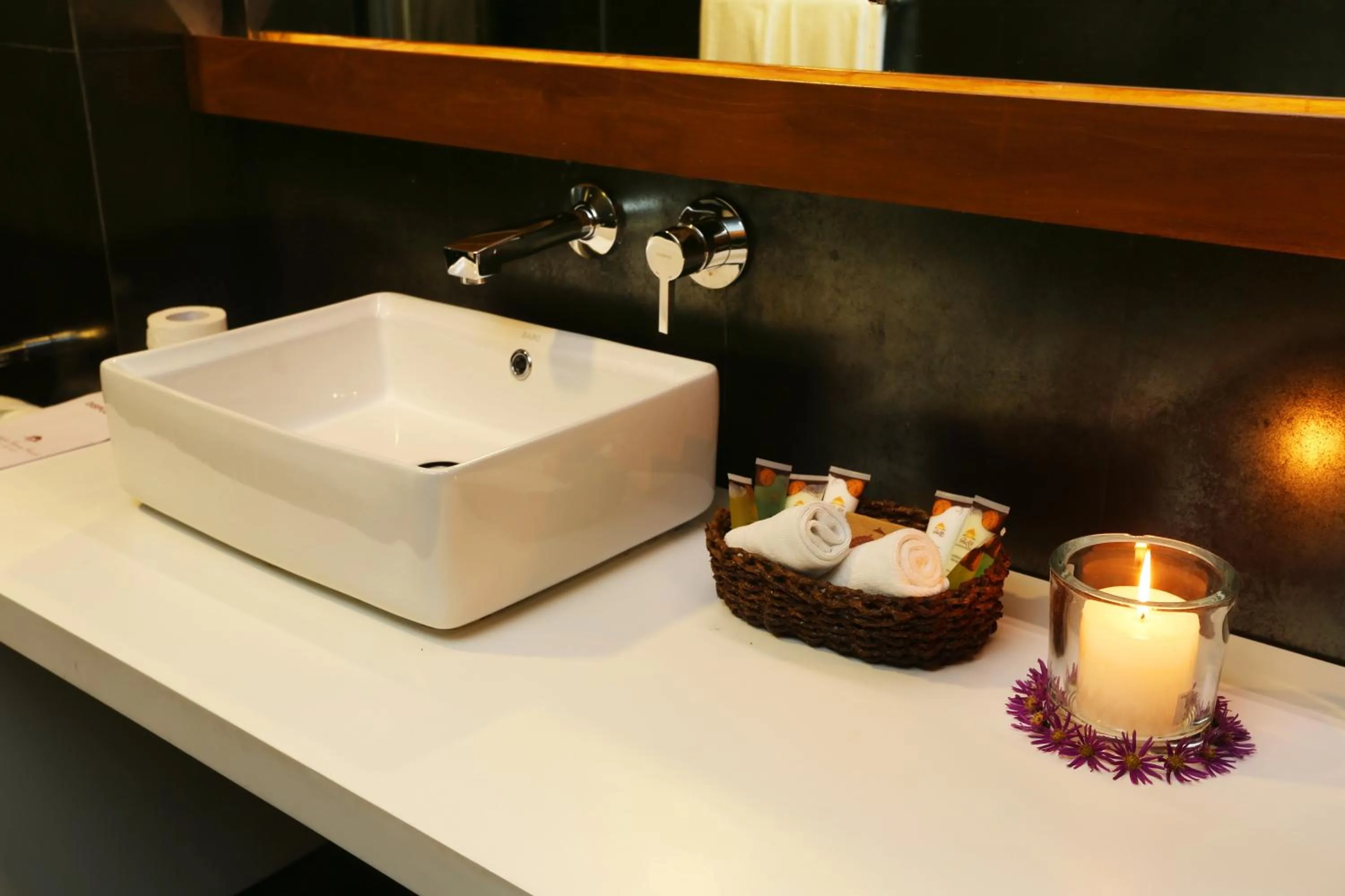 Bathroom in Randholee Resort & Spa