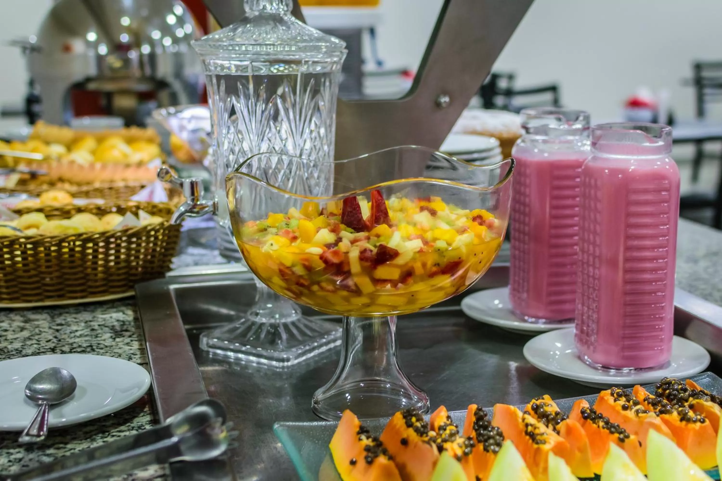 Breakfast in Hotel Nacional Inn Porto Alegre - by Nacional Inn - Próximo à Arena do Grêmio, Parque Harmonia e Réveillon na Orla do Guaíba