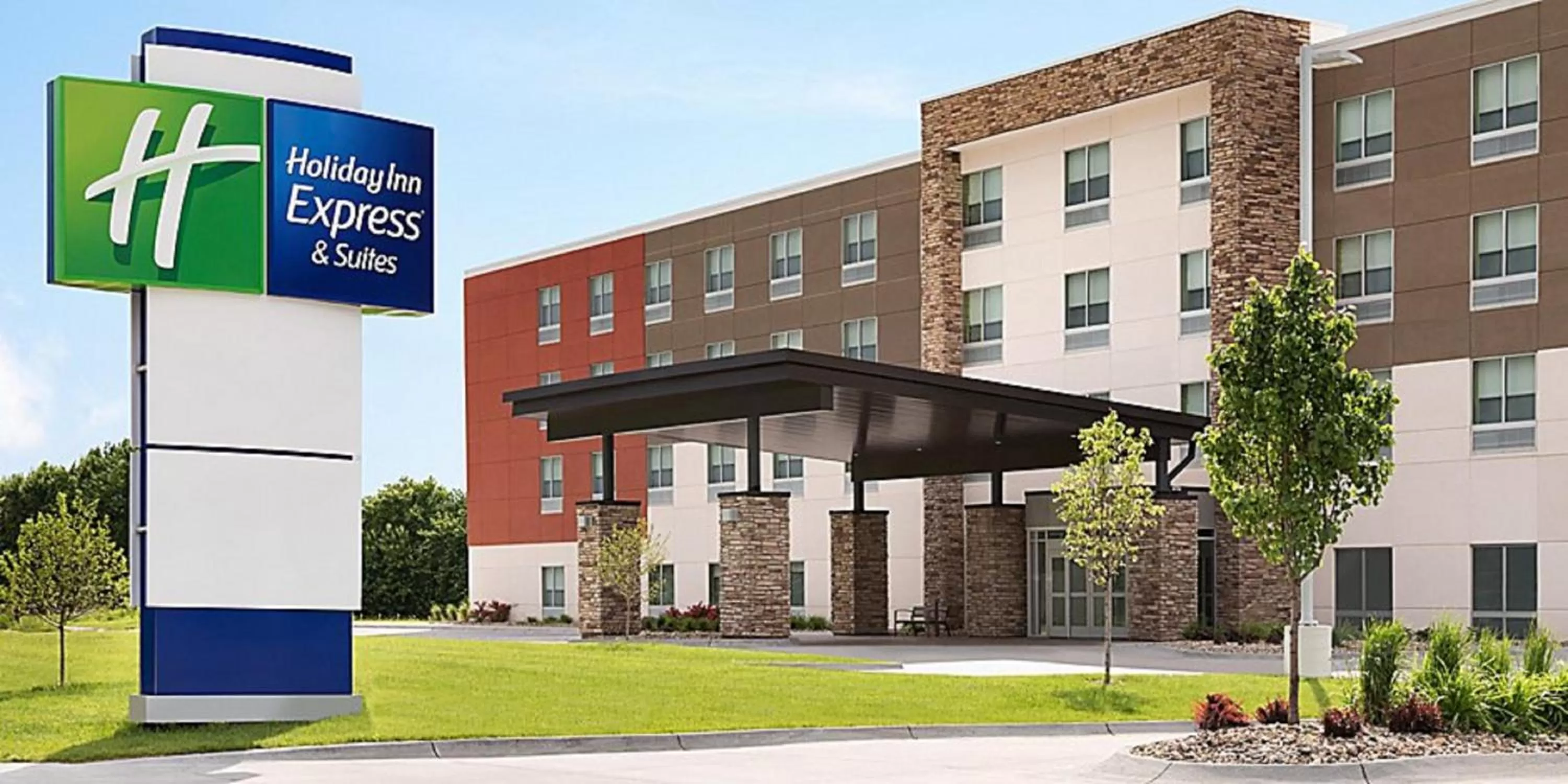 Property building in Holiday Inn Express & Suites - Savannah W - Chatham Parkway by IHG