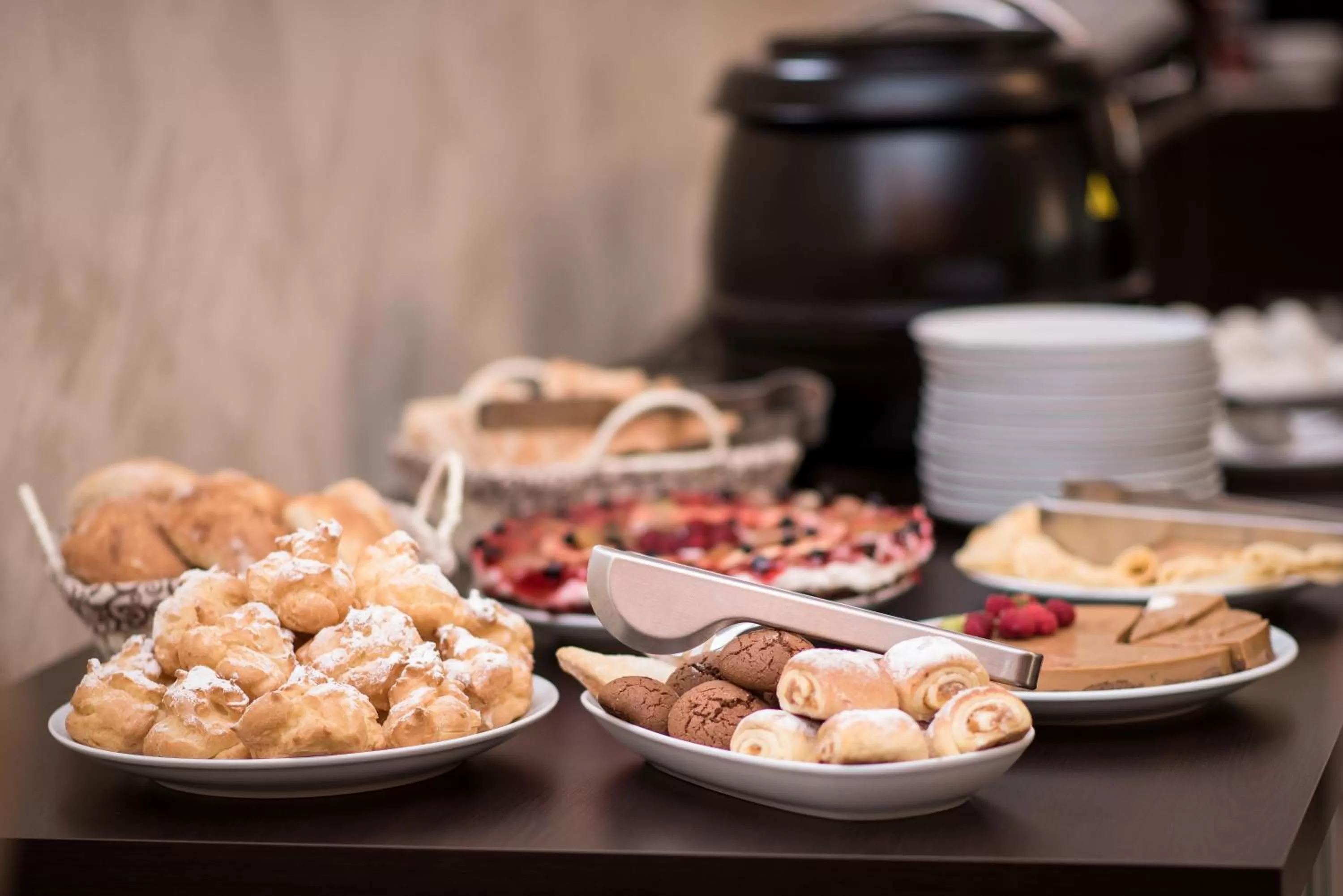 Buffet breakfast in Laguna Hotel