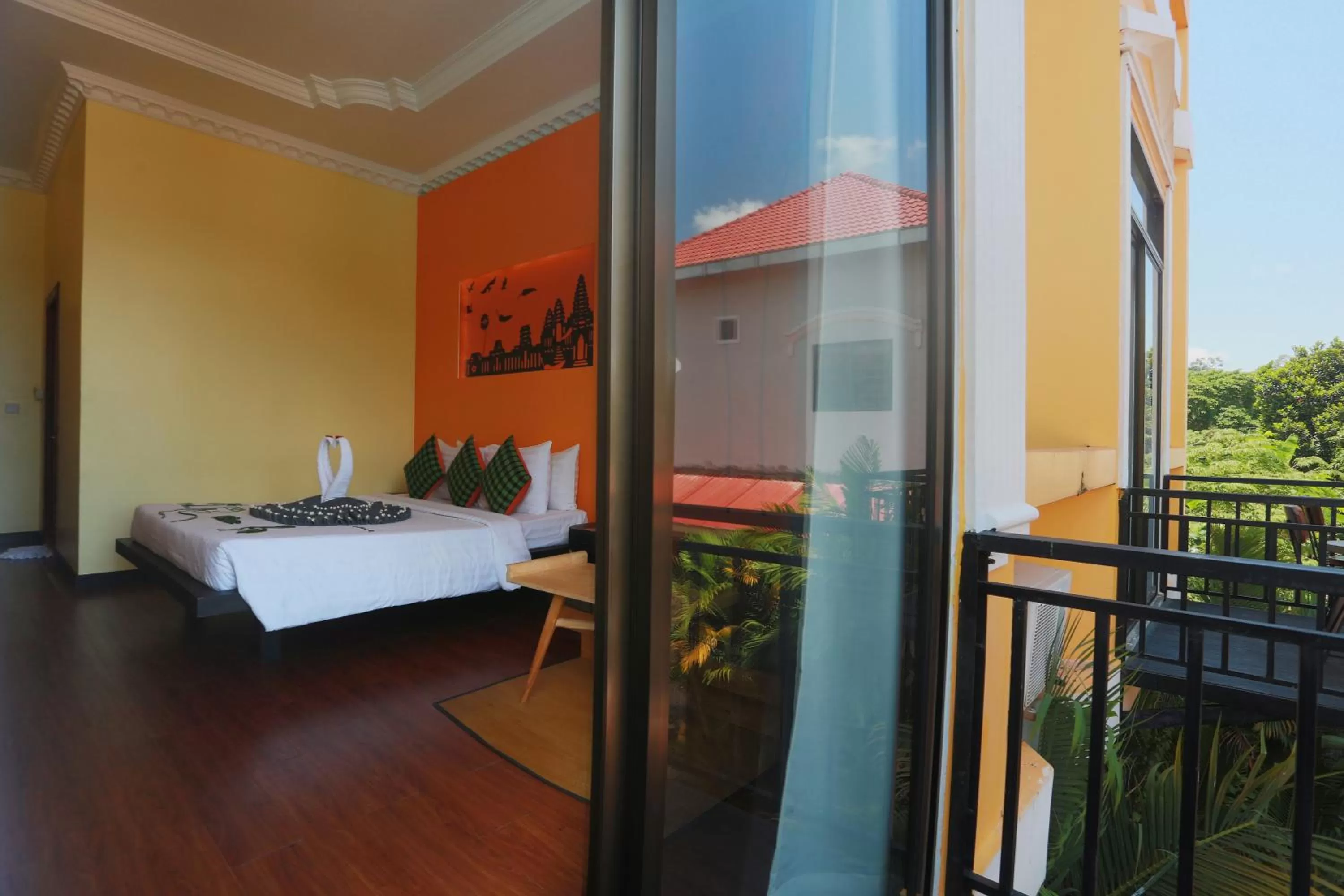 Balcony/Terrace, Bed in Central Indochine d'Angkor Hotel