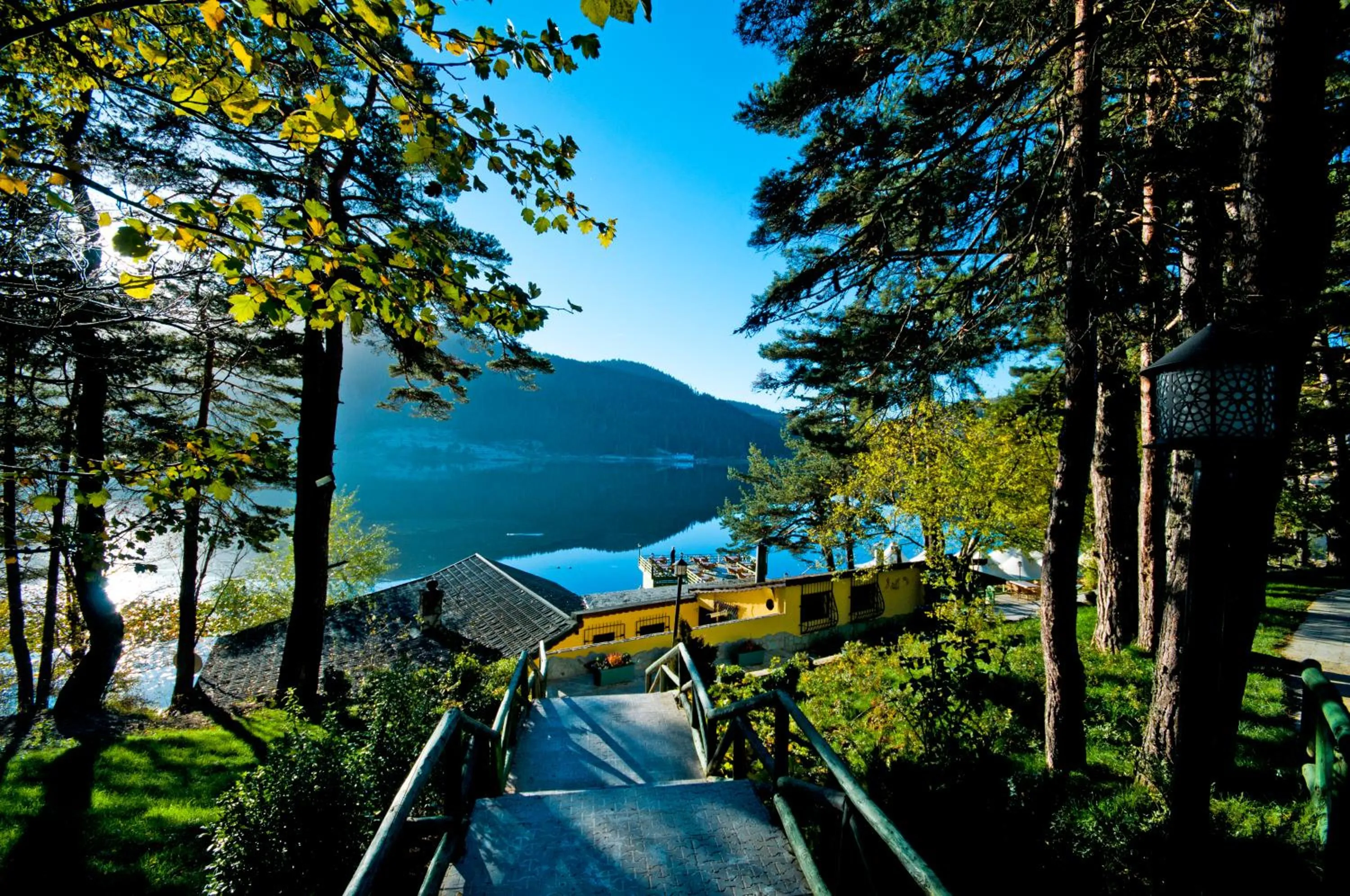 Lounge or bar in Buyuk Abant Hotel