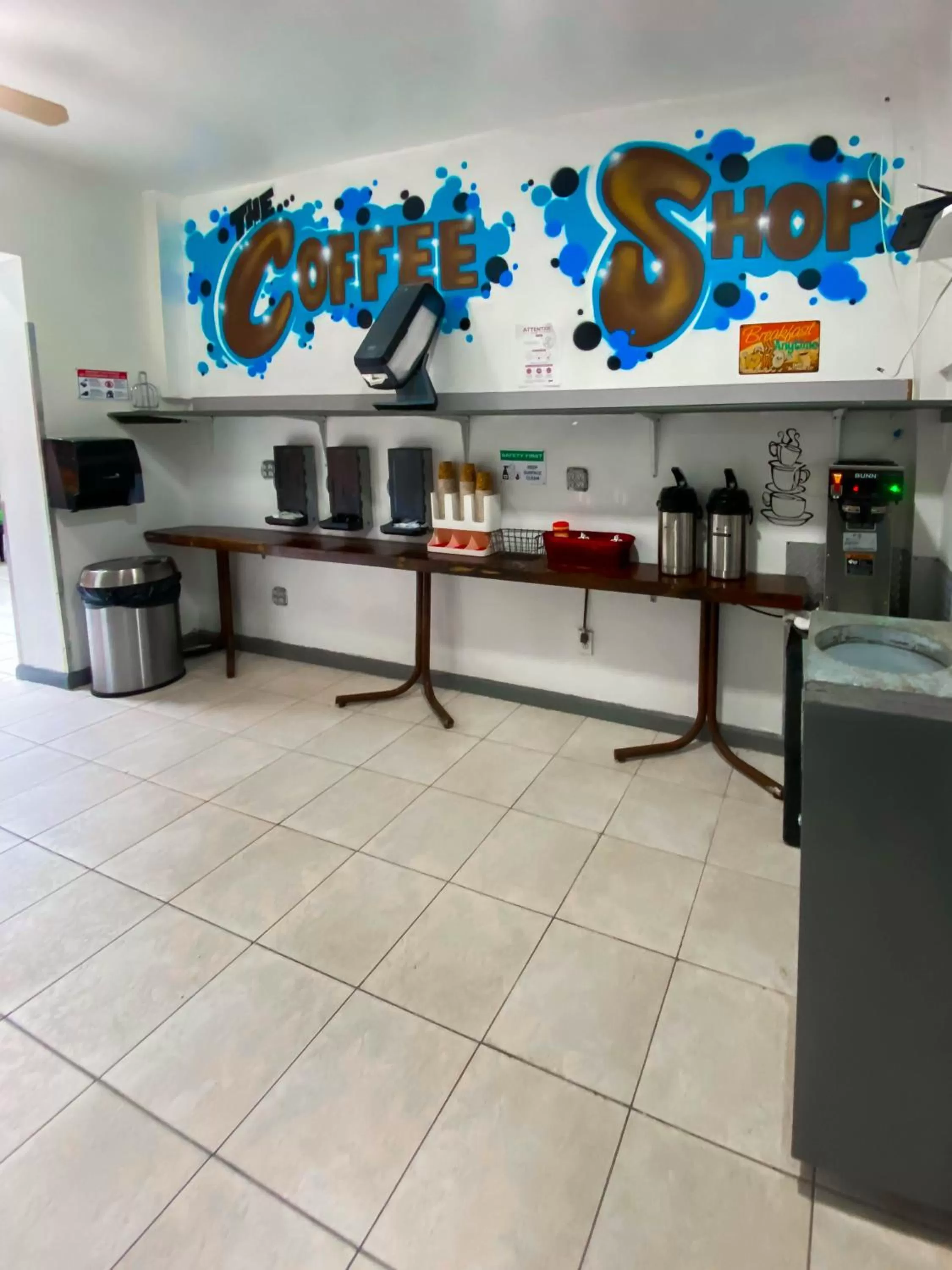 Coffee/tea facilities in NY Moore Hostel