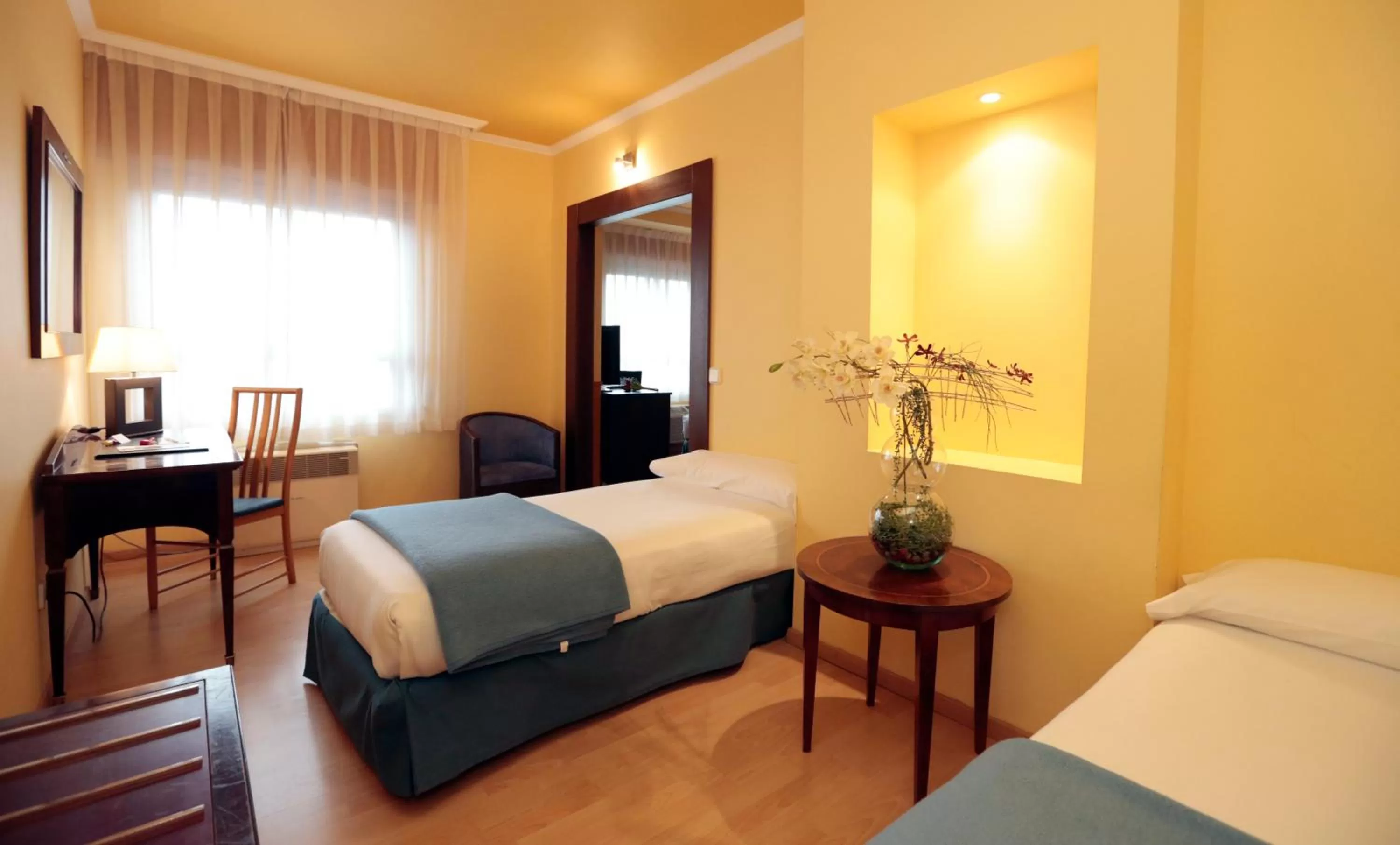 Bedroom, Bed in Hotel Spa Congreso