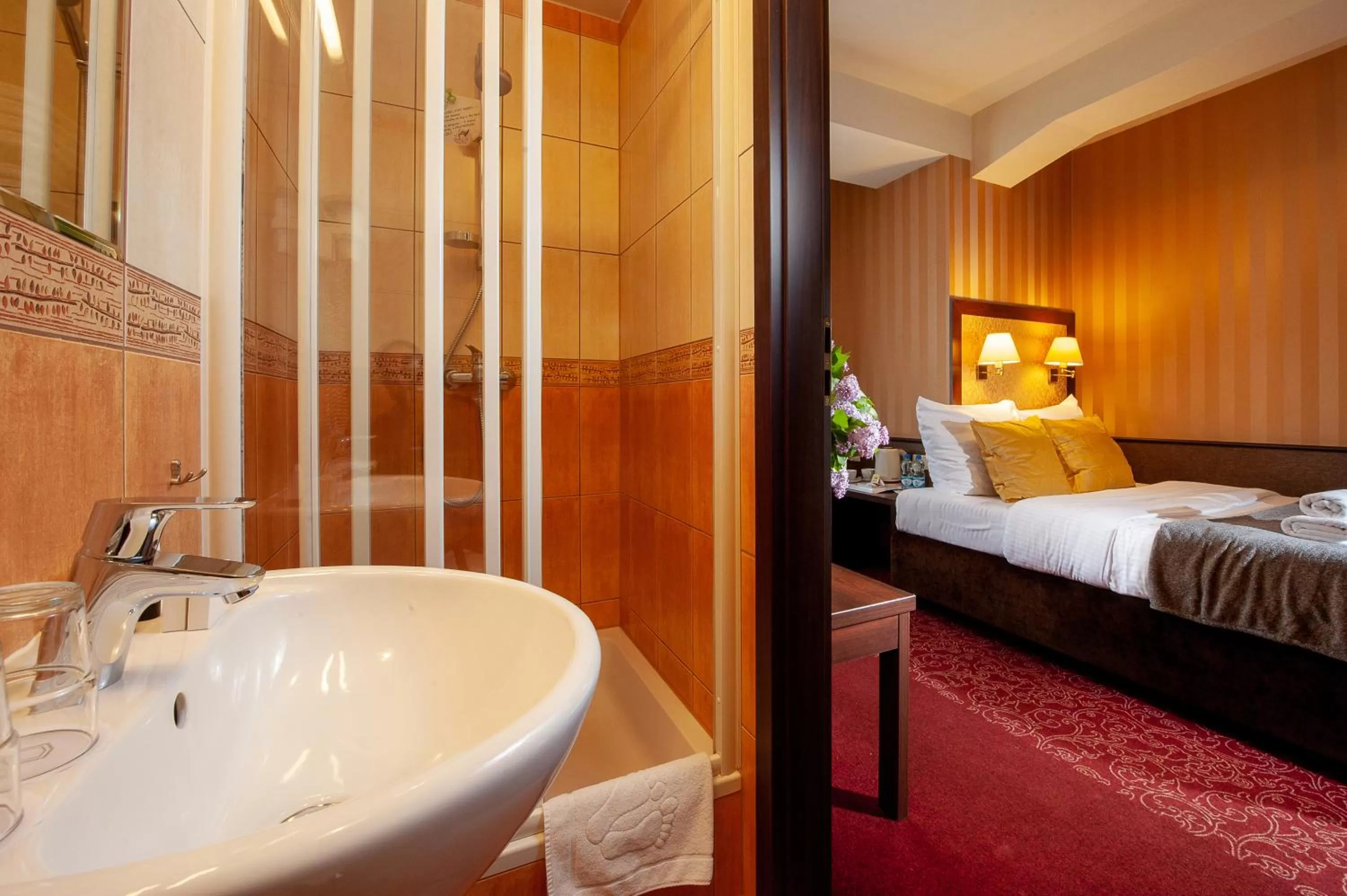 Bed in Hotel Wielopole