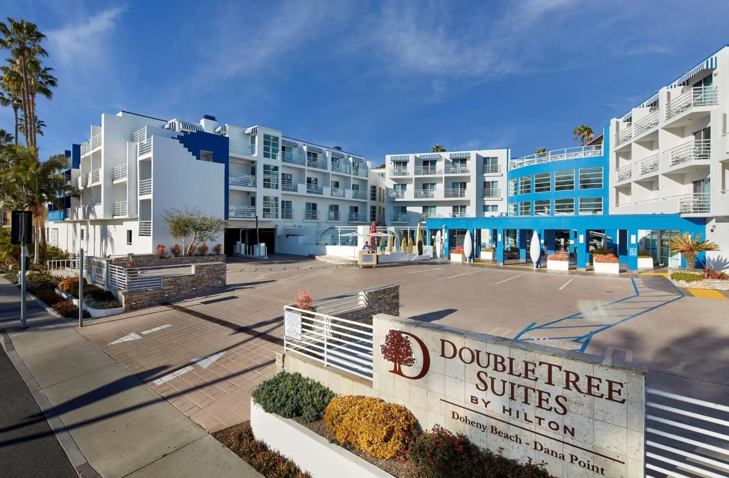 DoubleTree Suites by Hilton Doheny Beach DoubleTree Suites by Hilton Doheny Beach