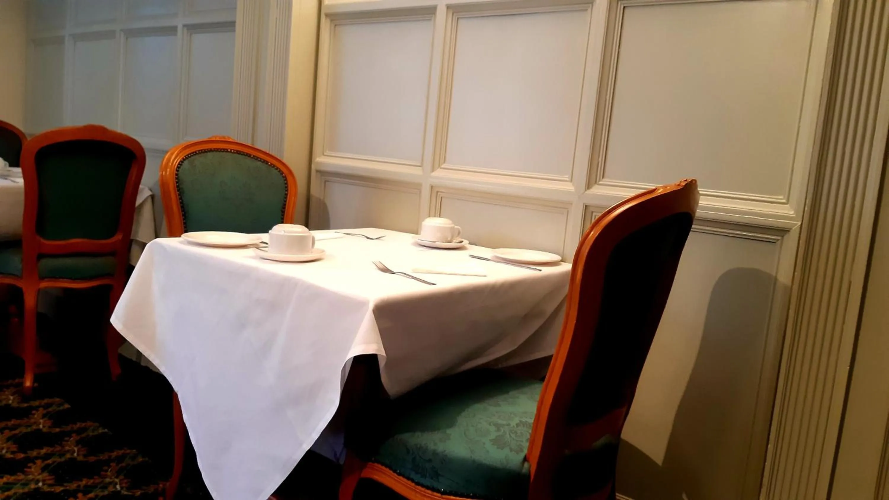 Breakfast in Wincham Hall Hotel