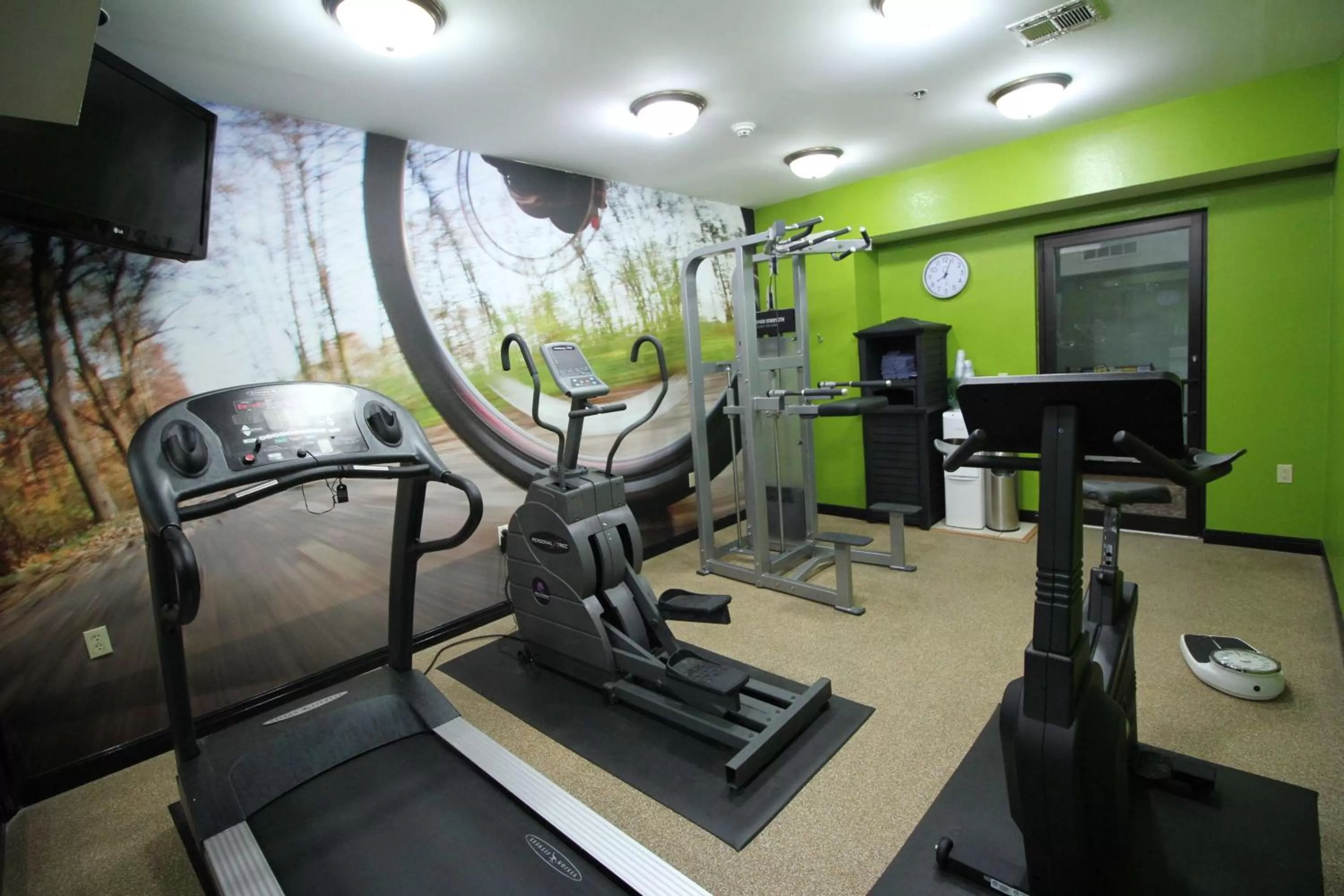 Fitness centre/facilities in Best Western Slidell Hotel