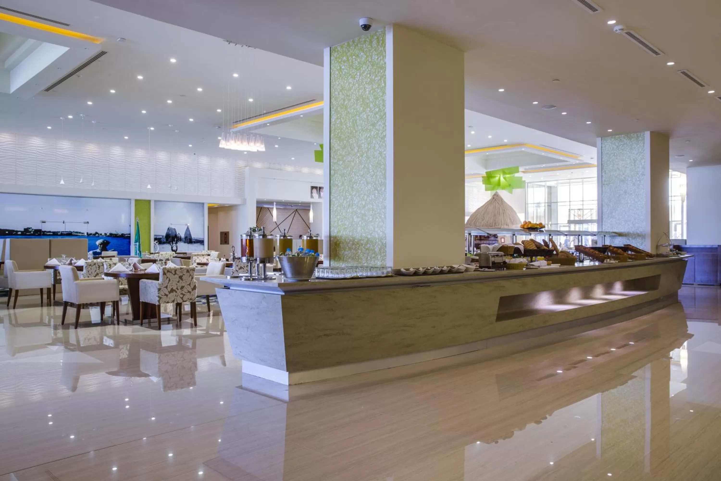 Restaurant/places to eat in Radisson Blu Resort Jizan