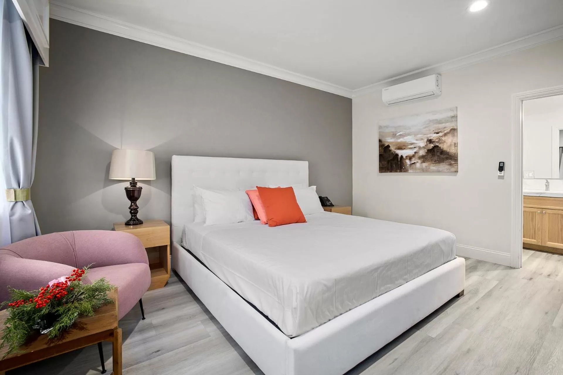 Bed in Hotel Huntington