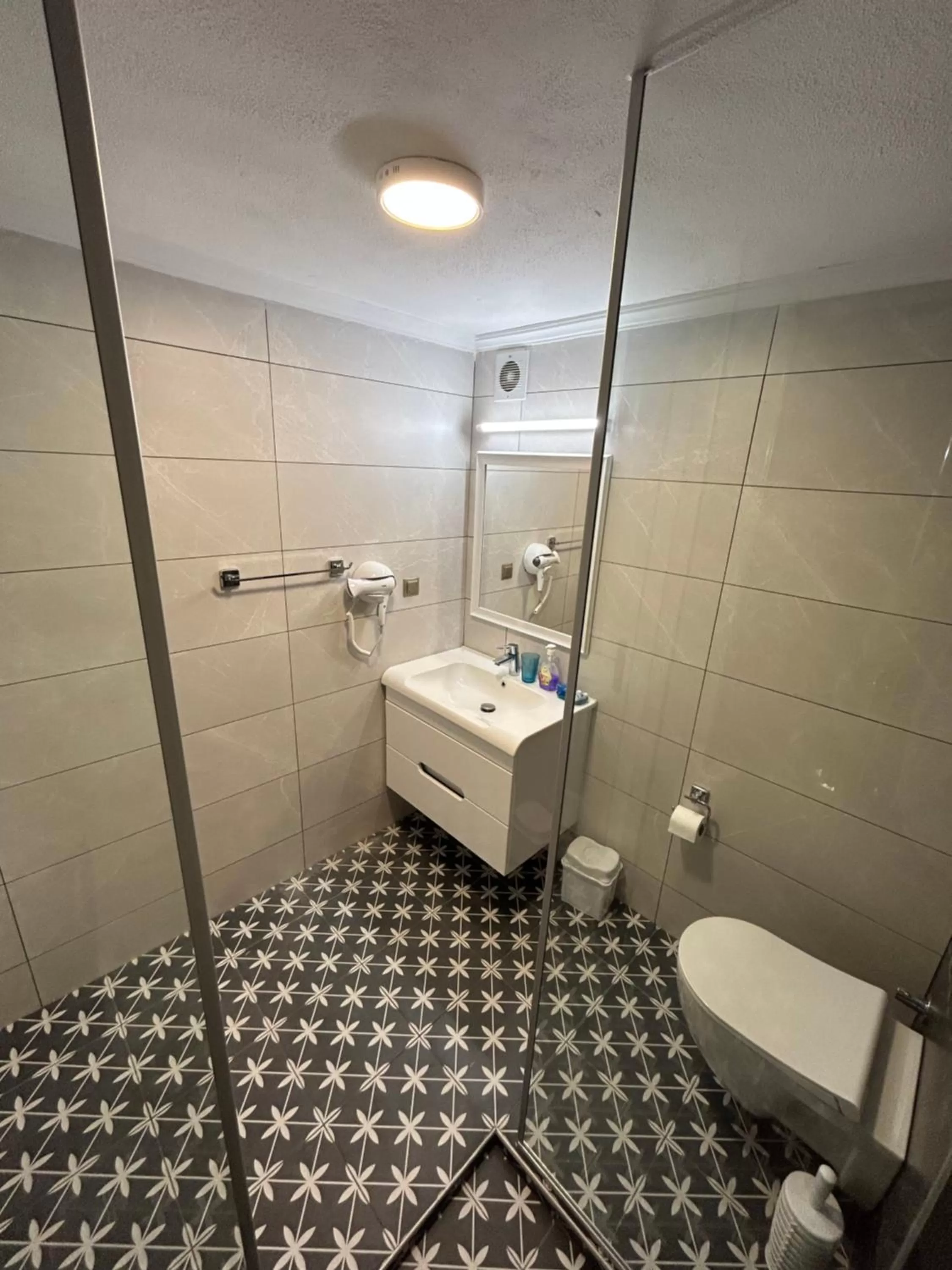 Bathroom in Fener Hotel Café & Kahvalti