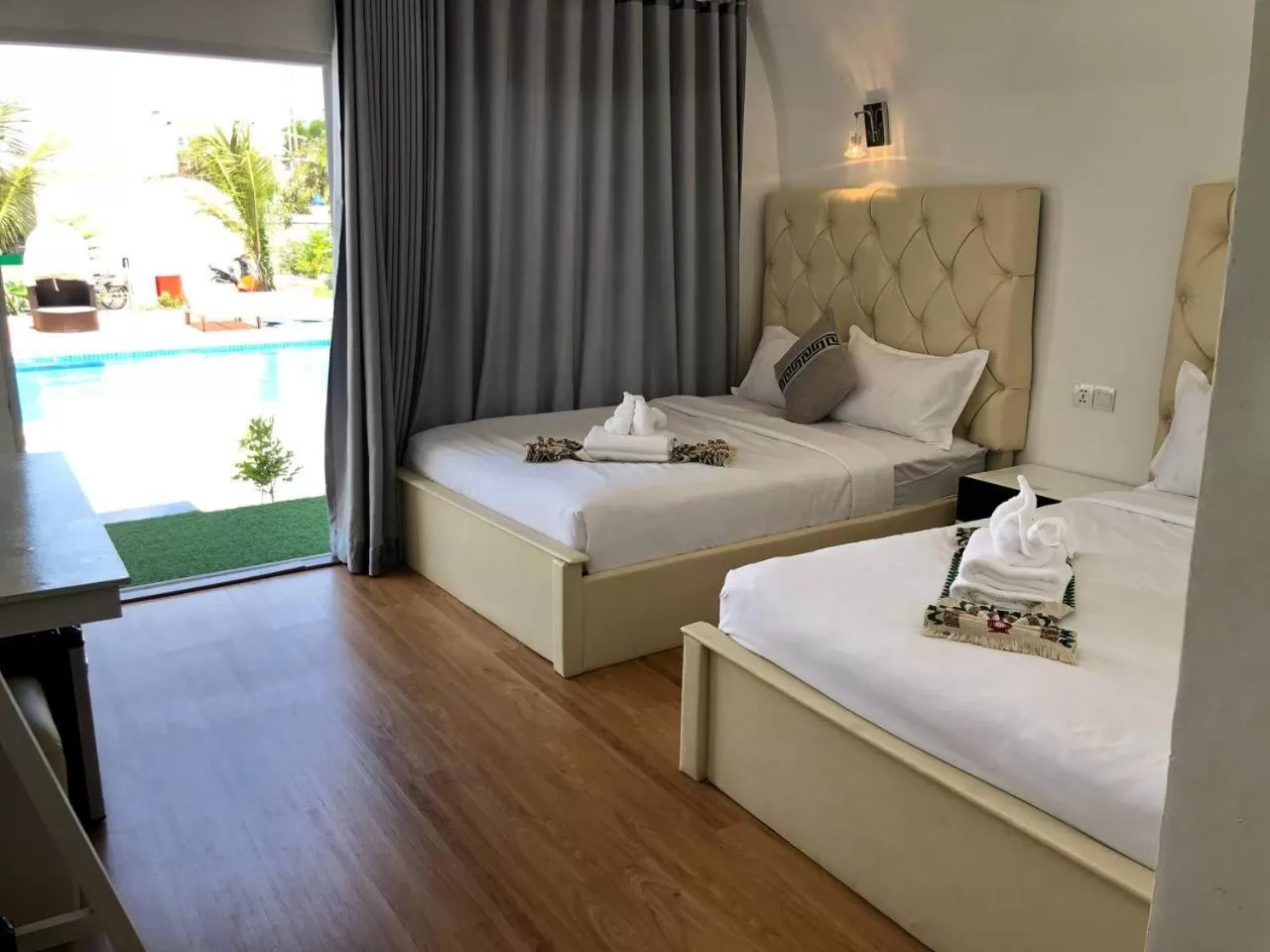 Bedroom, Bed in Jasmine River Front