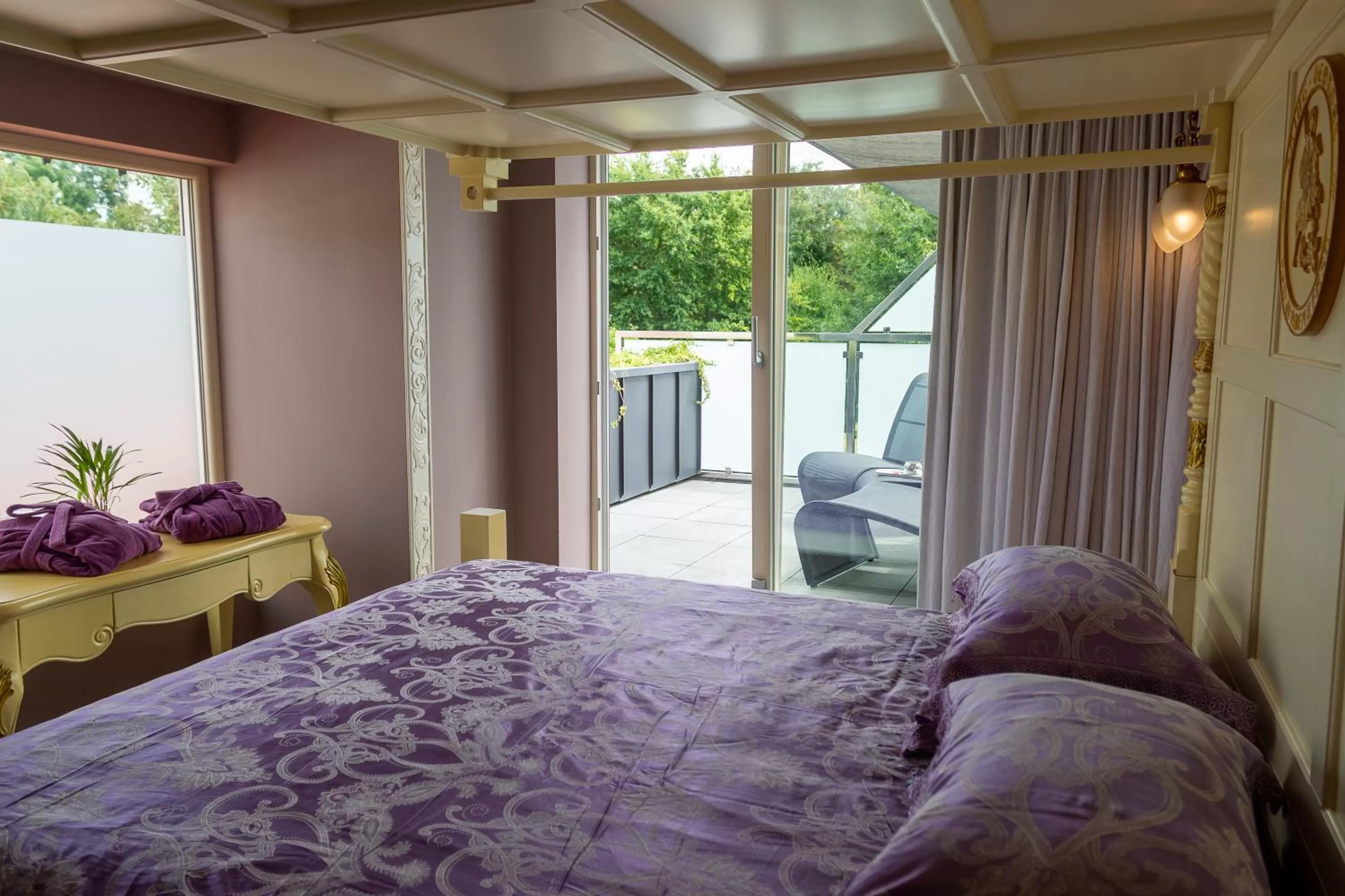 View (from property/room), Bed in B&B Saint-Georges -Located in the city centre of Bruges-