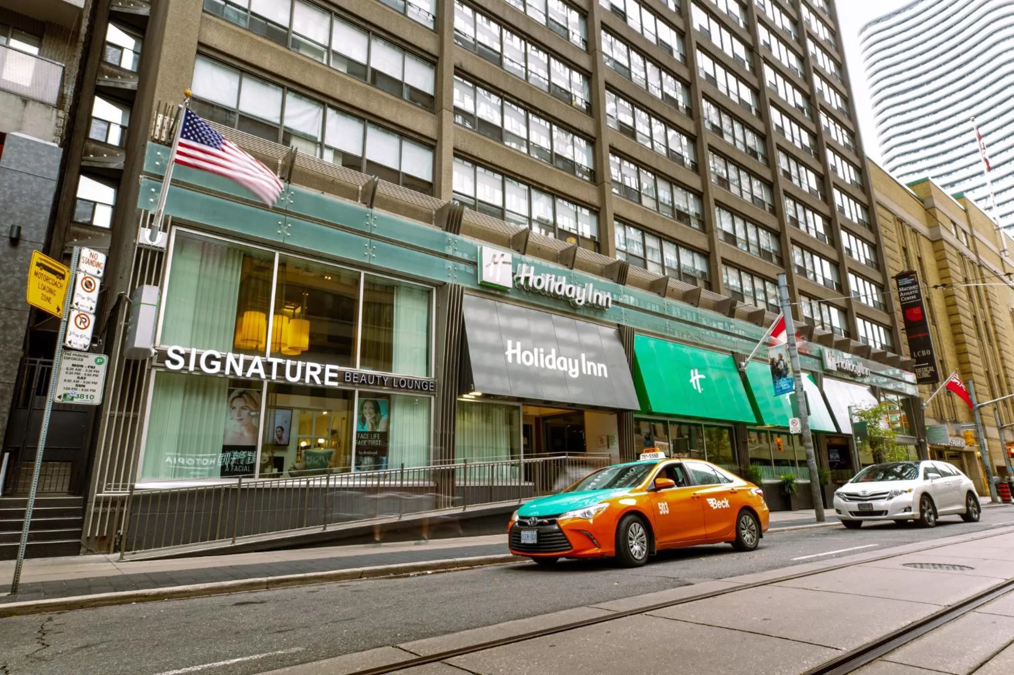 Property building in Holiday Inn Toronto Downtown Centre by IHG