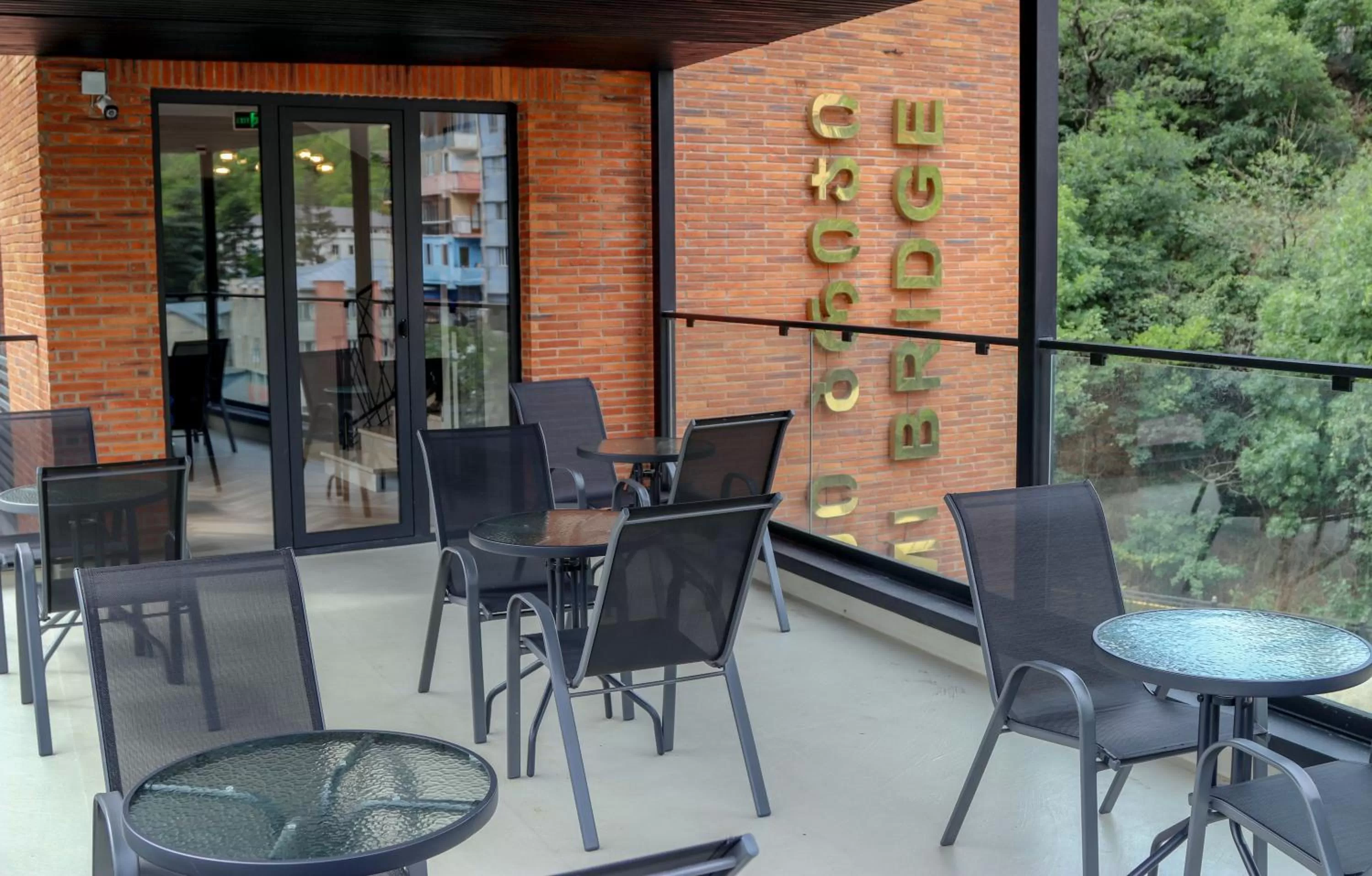 Restaurant/Places to Eat in Borjomi Bridge Hotel