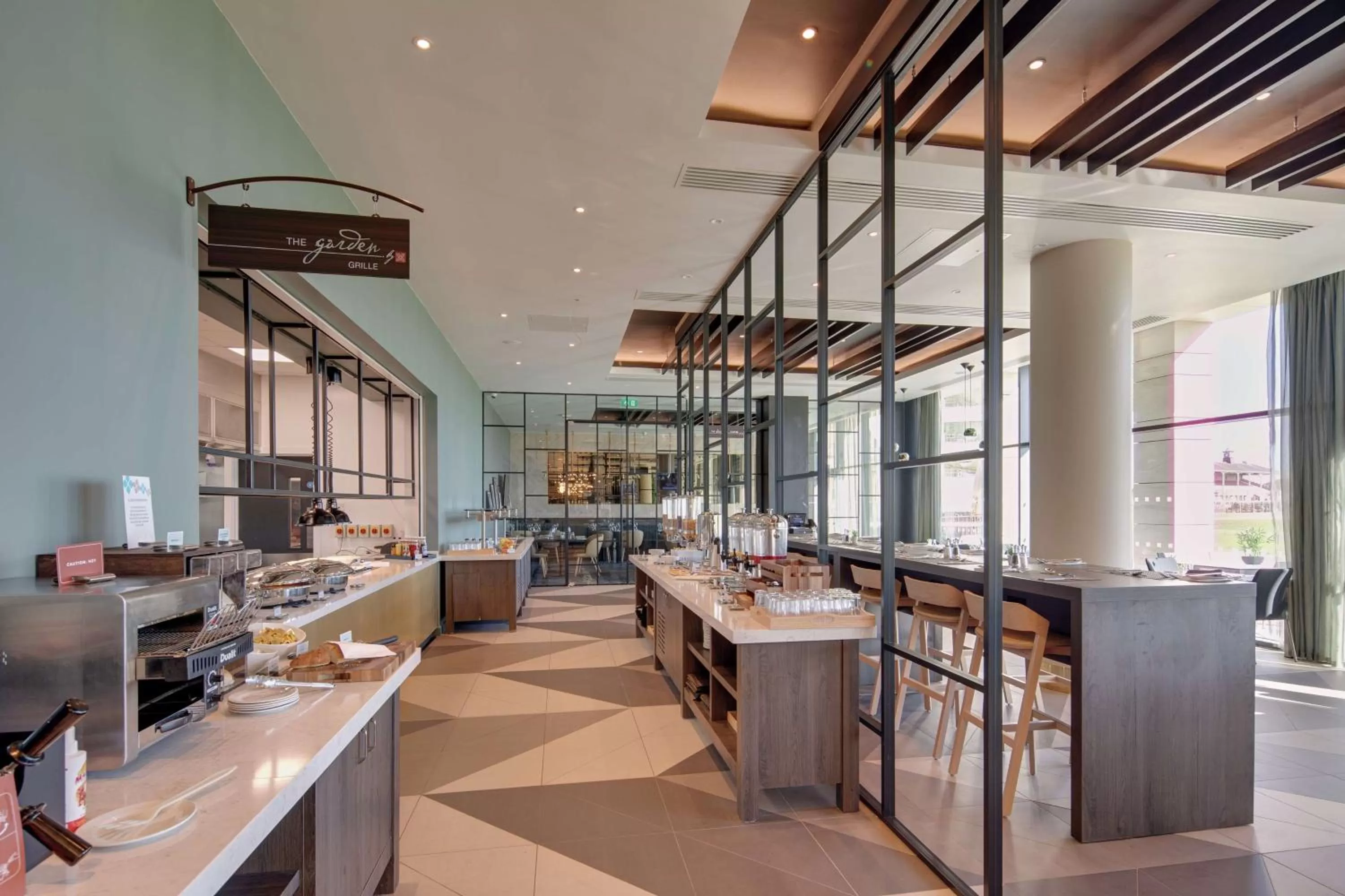 Dining area in Hilton Garden Inn Doncaster Racecourse