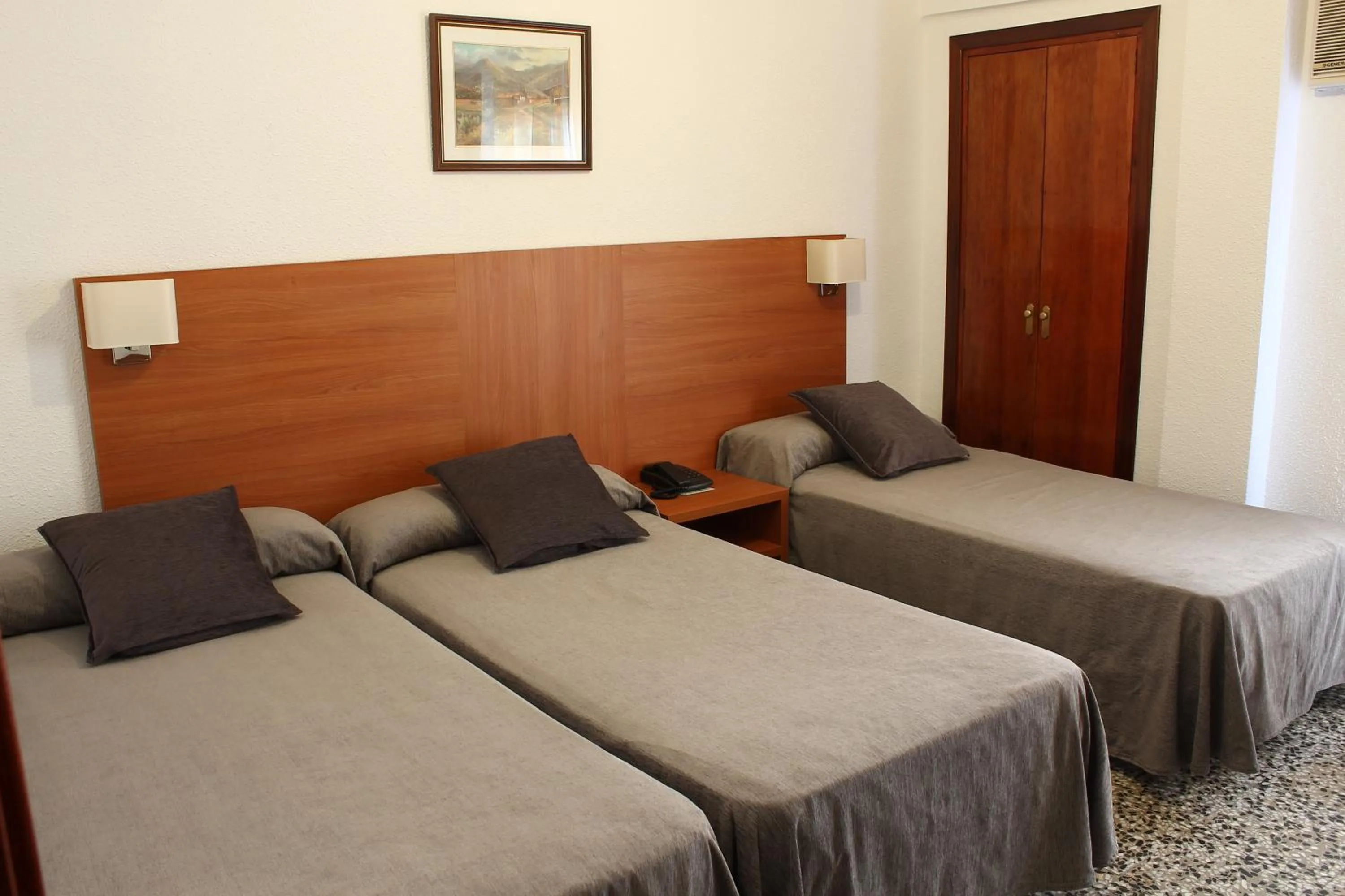 Bedroom, Bed in Hotel Jardín