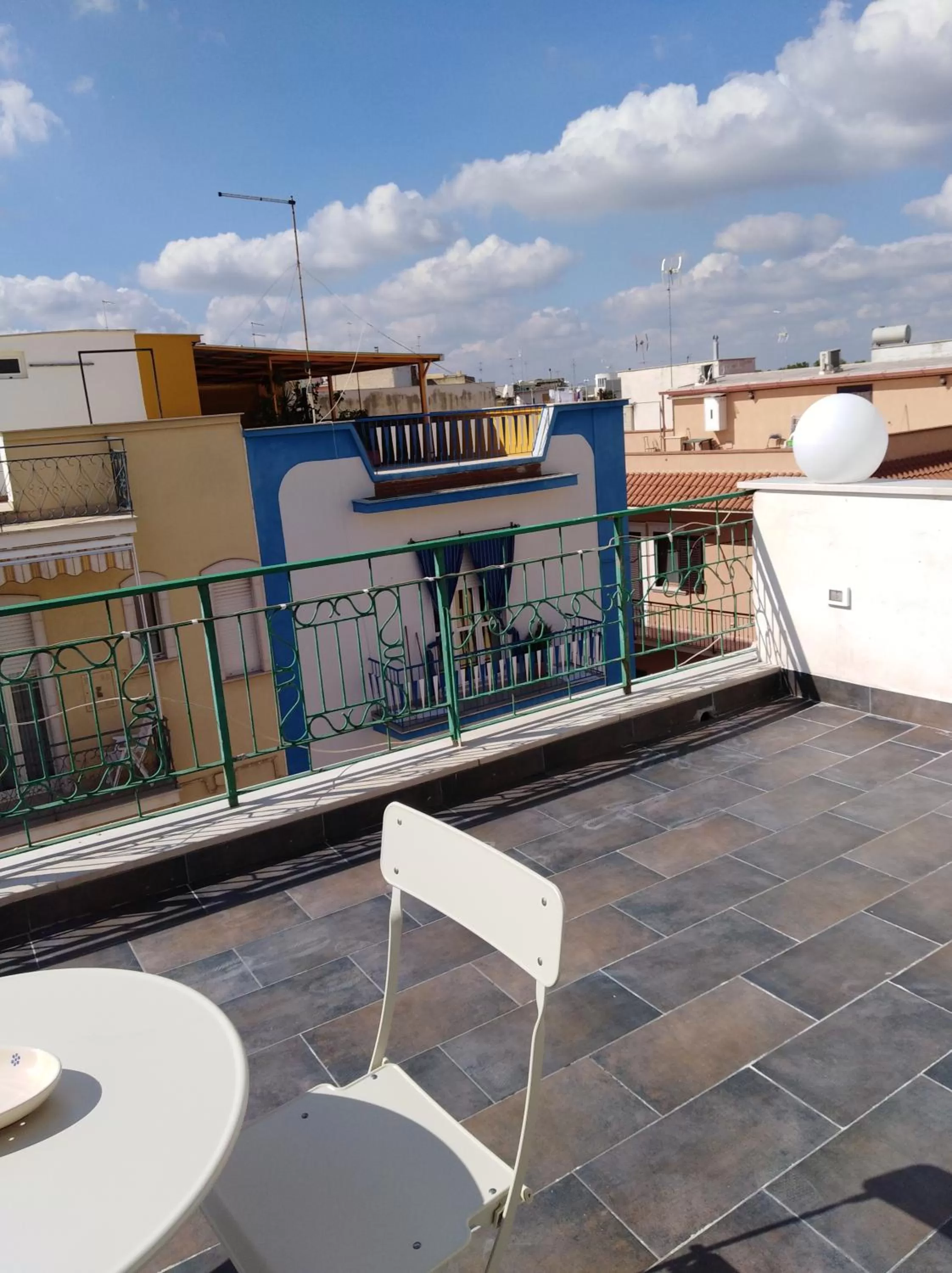 Balcony/Terrace in DomuS al Corso B&B