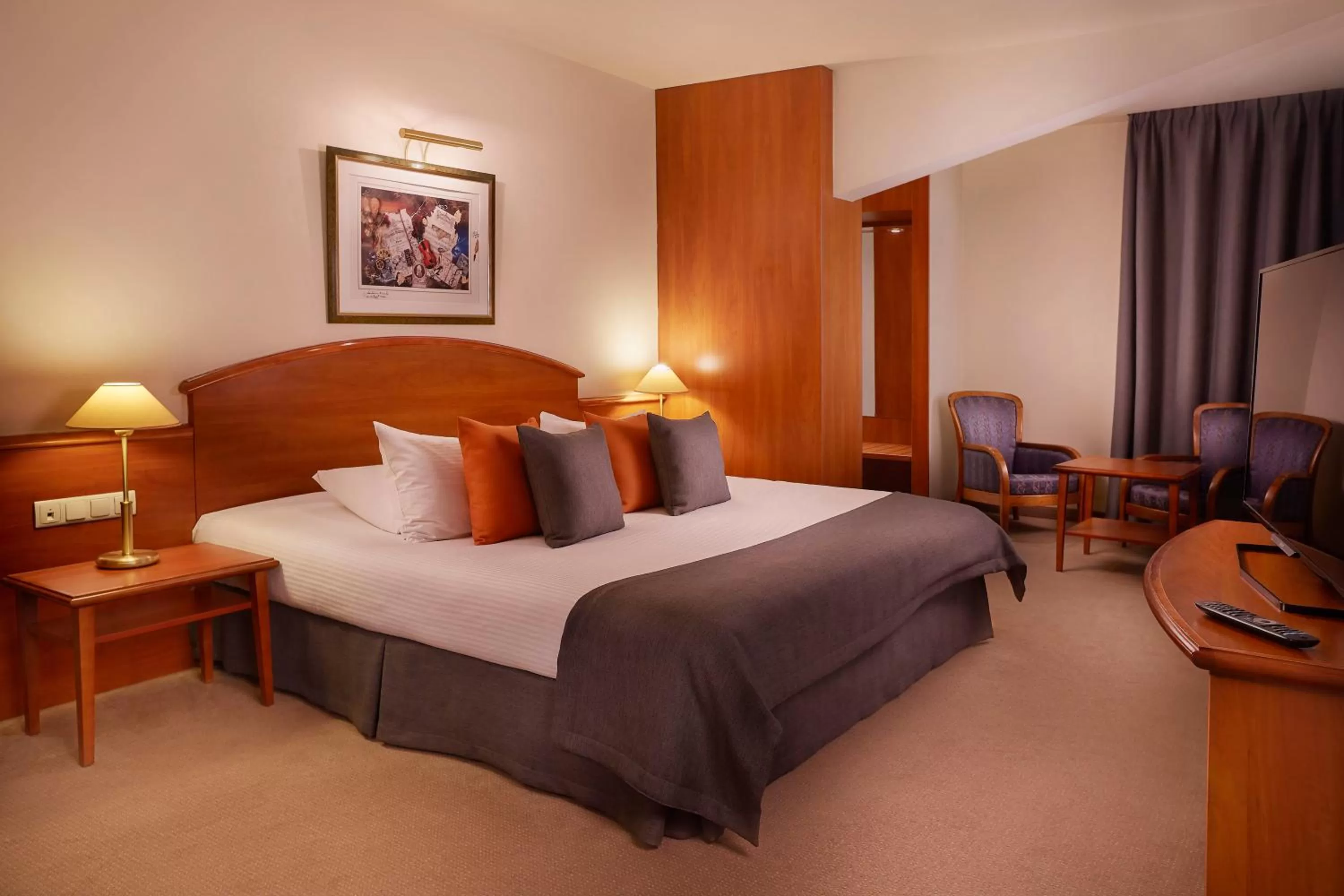 Bedroom, Bed in Hotel Mercure Poznań Centrum