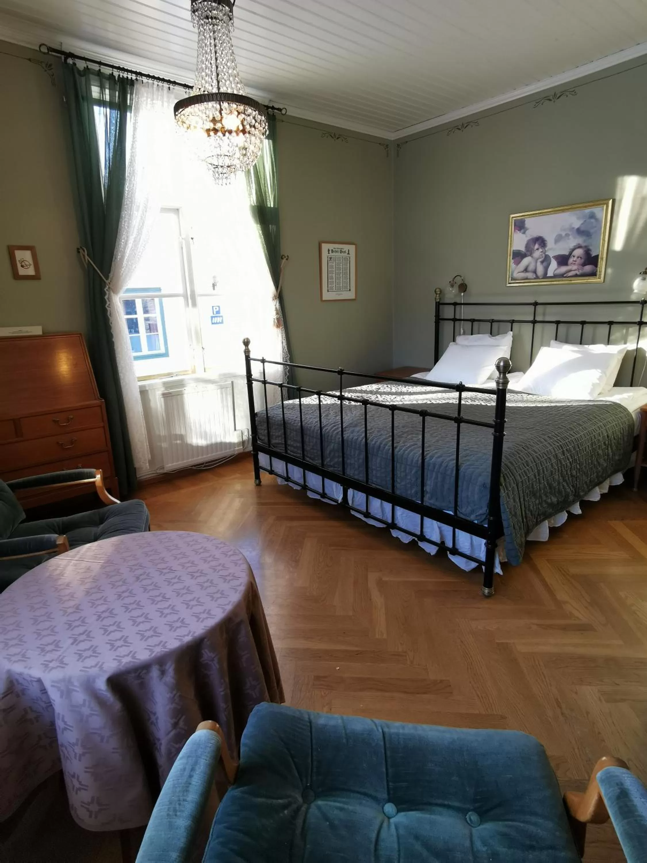 Photo of the whole room in Ulfshyttans Herrgård