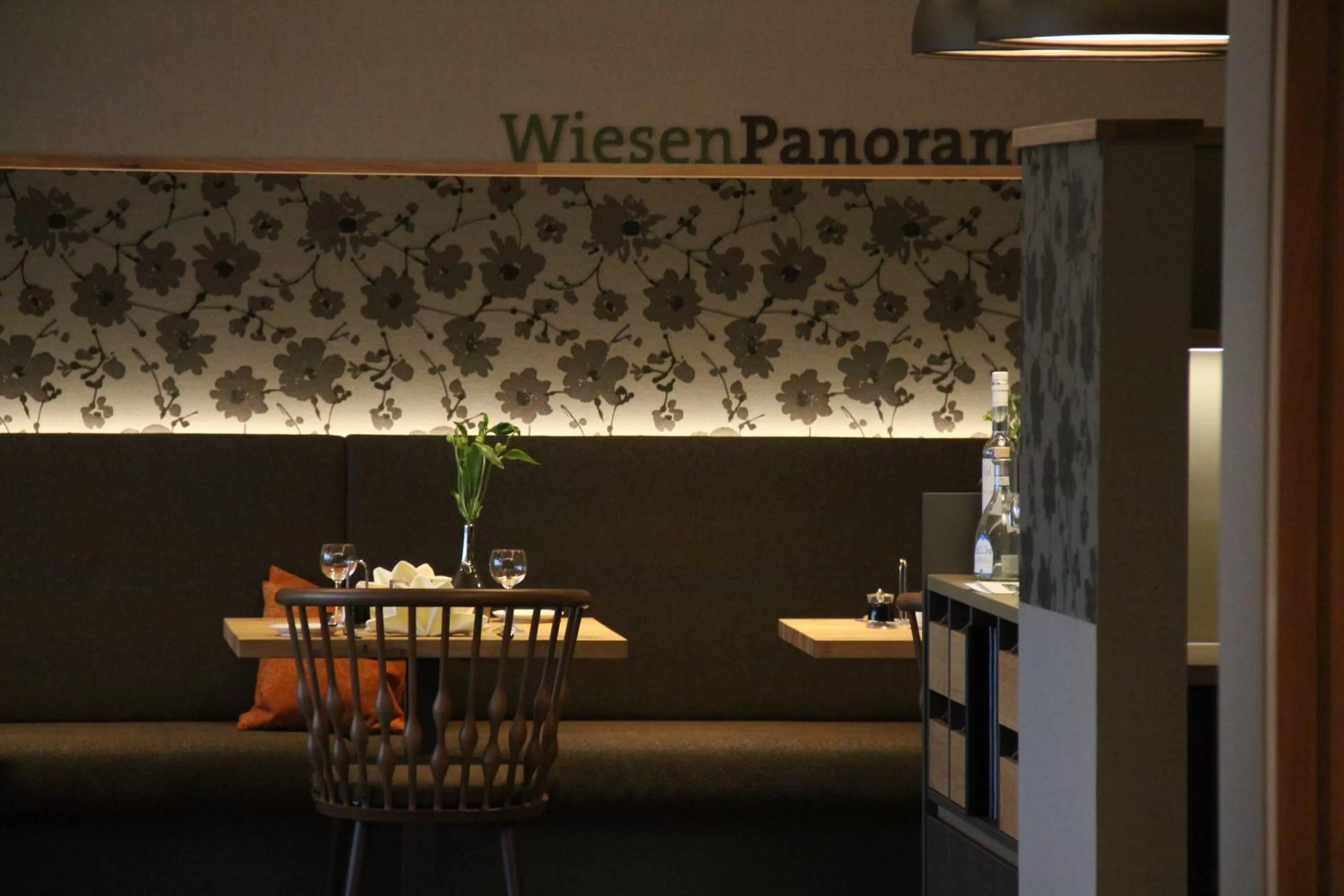 Restaurant/places to eat in Hotel Panorama