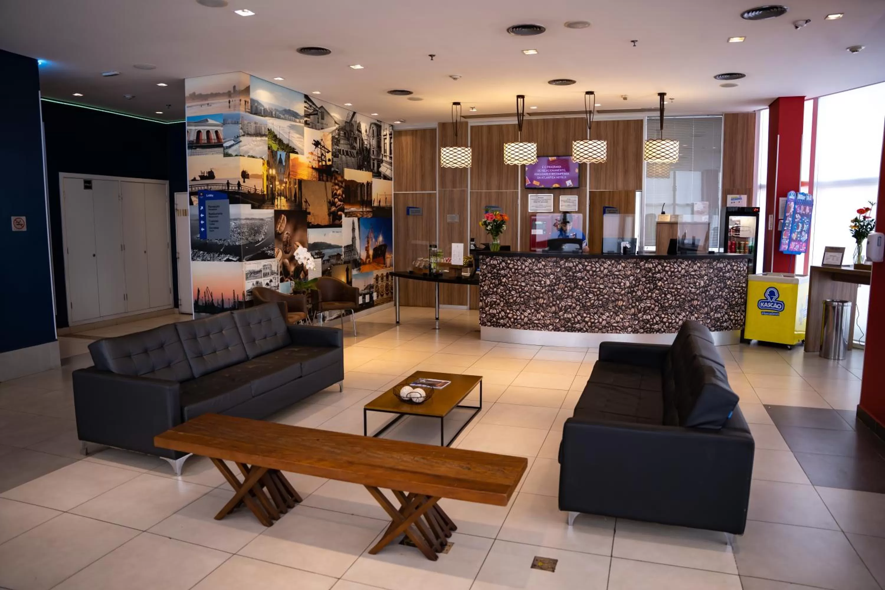 Lobby or reception in Comfort Hotel Santos