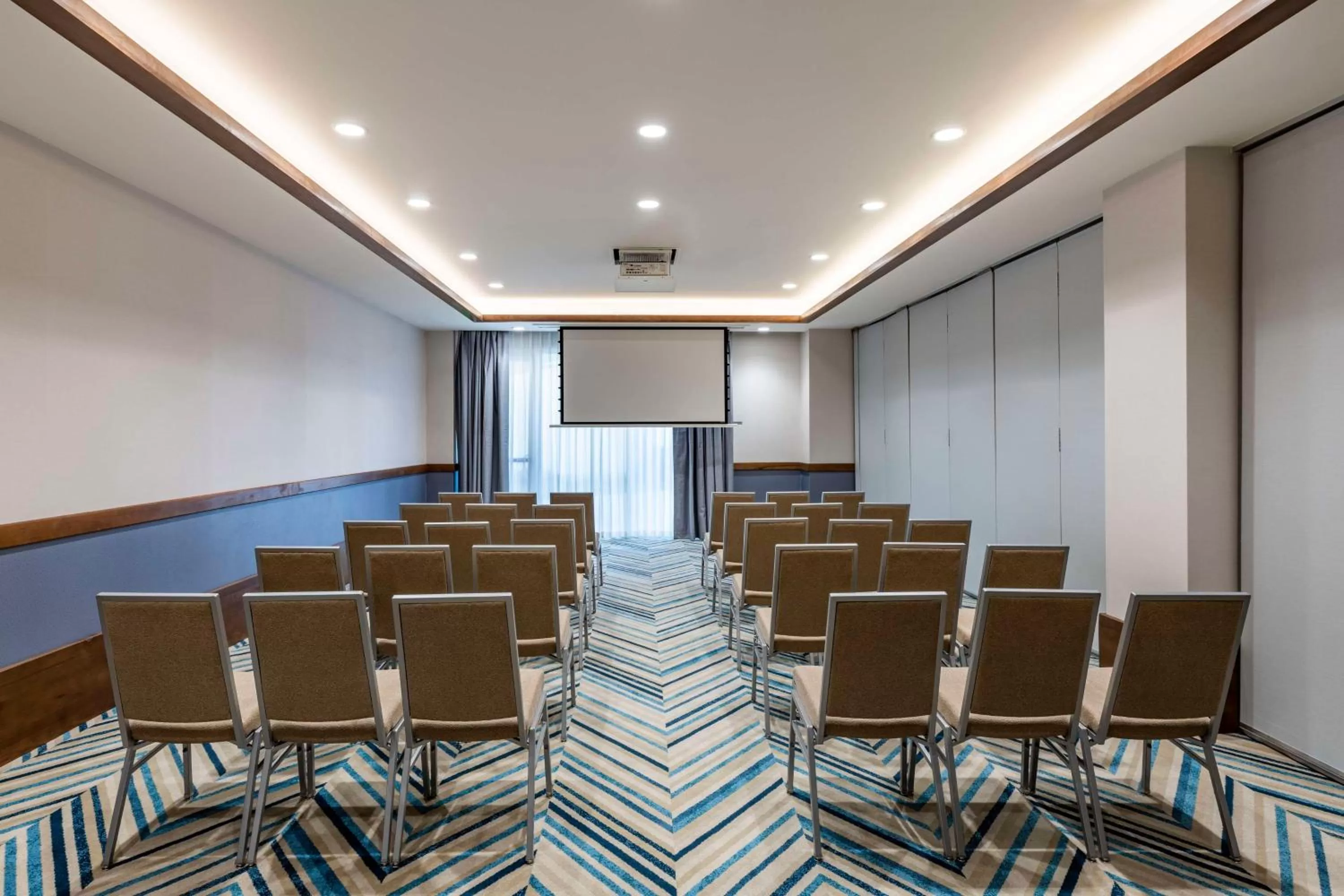 Meeting/conference room in Embassy Suites By Hilton Aruba Beach Resort