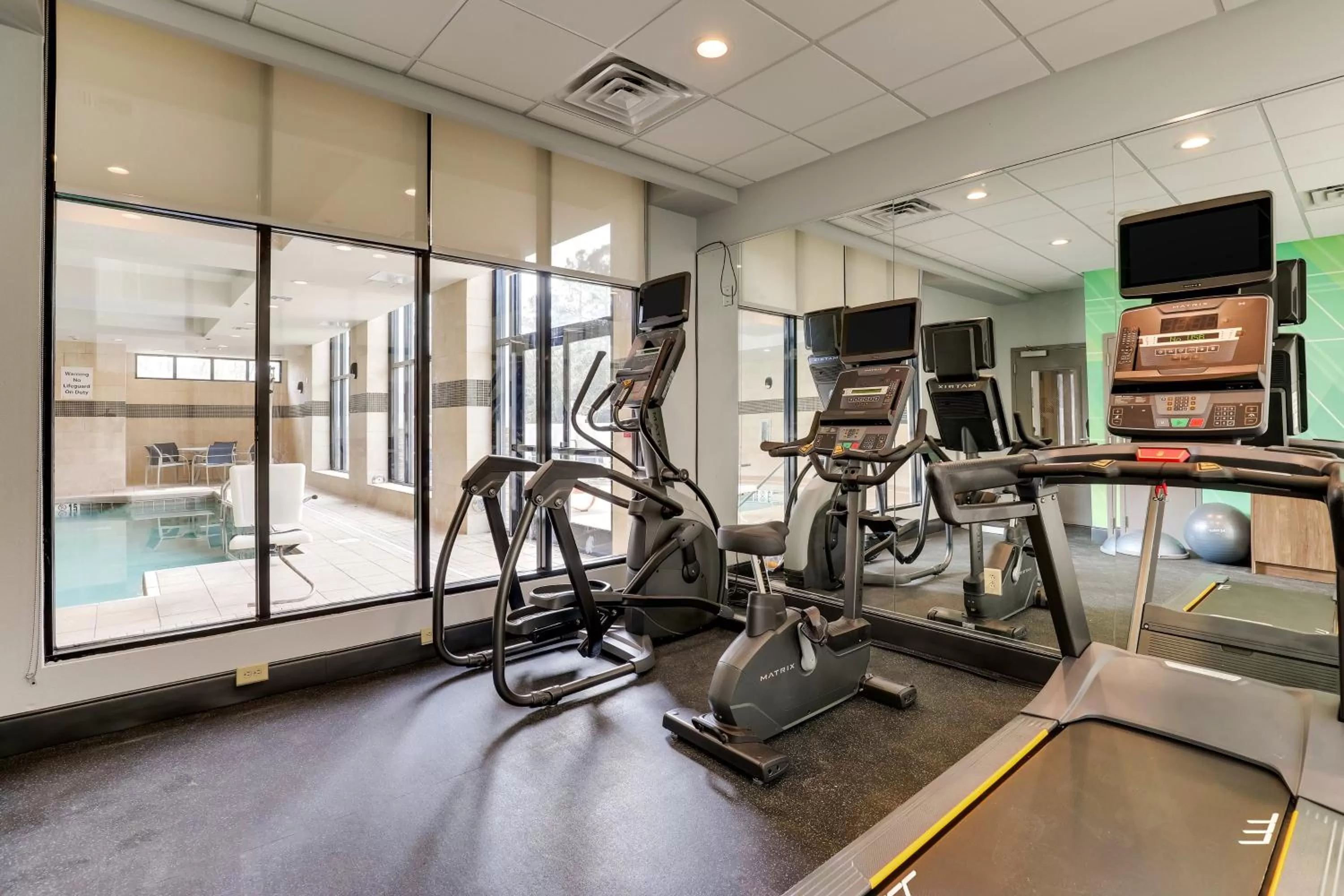 Fitness centre/facilities in Holiday Inn Mobile Airport by IHG