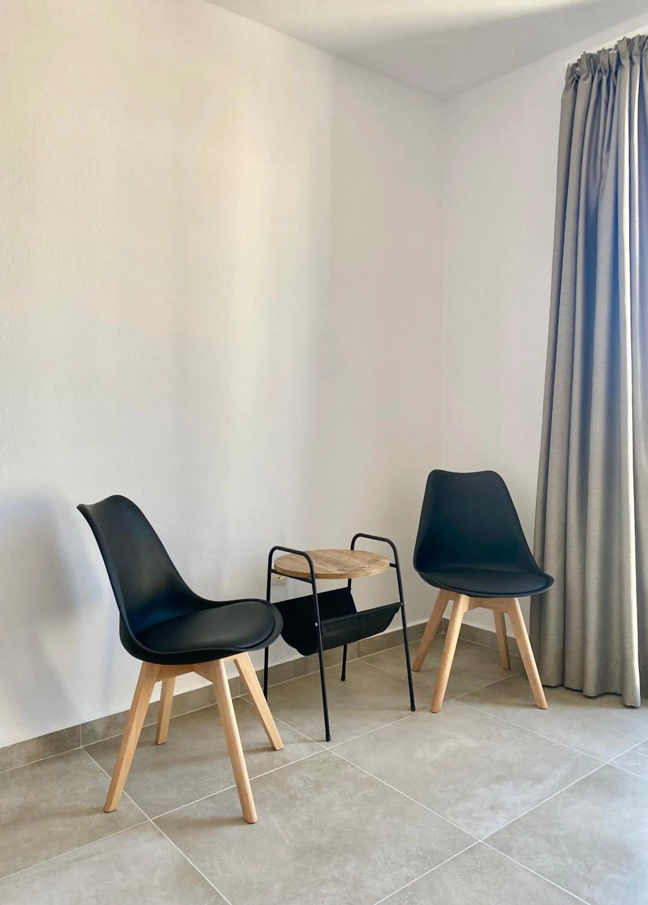 Seating area in Fikas Hotel