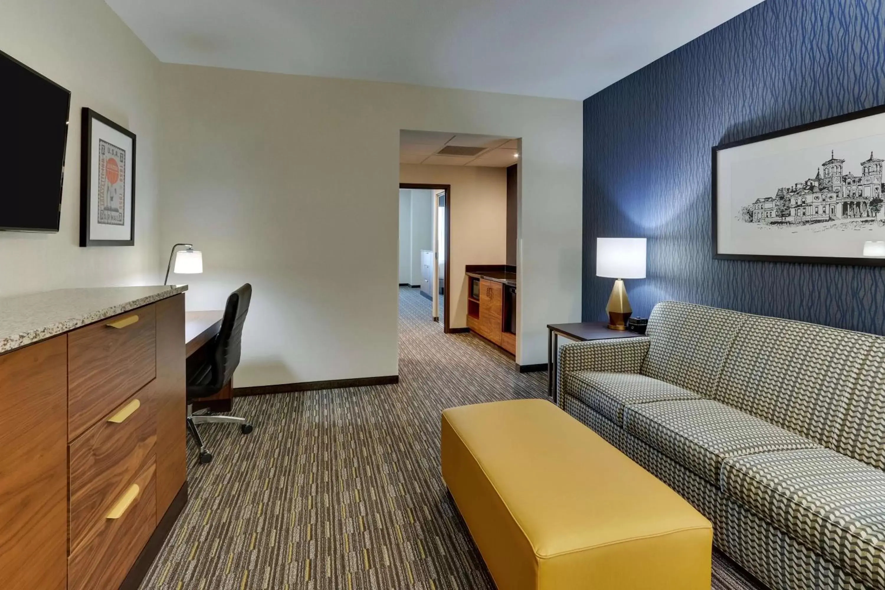 Superior Suite in Drury Inn & Suites Lafayette IN Superior Suite in Drury Inn & Suites Lafayette IN