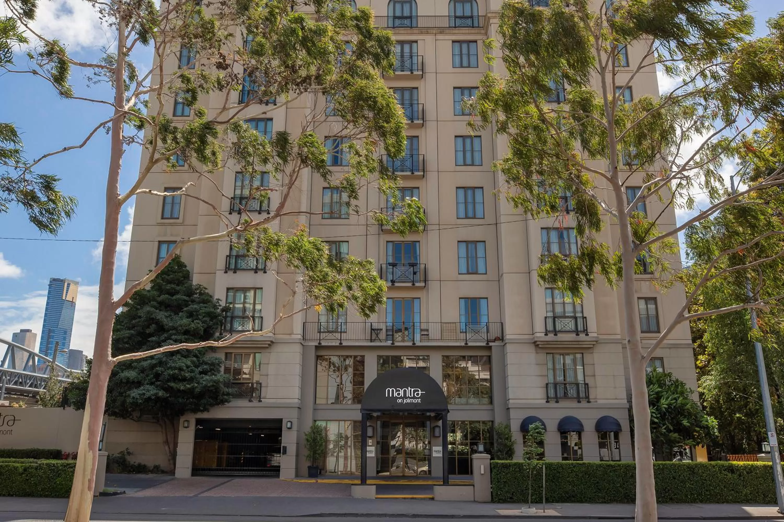 Property building in Mantra on Jolimont Melbourne