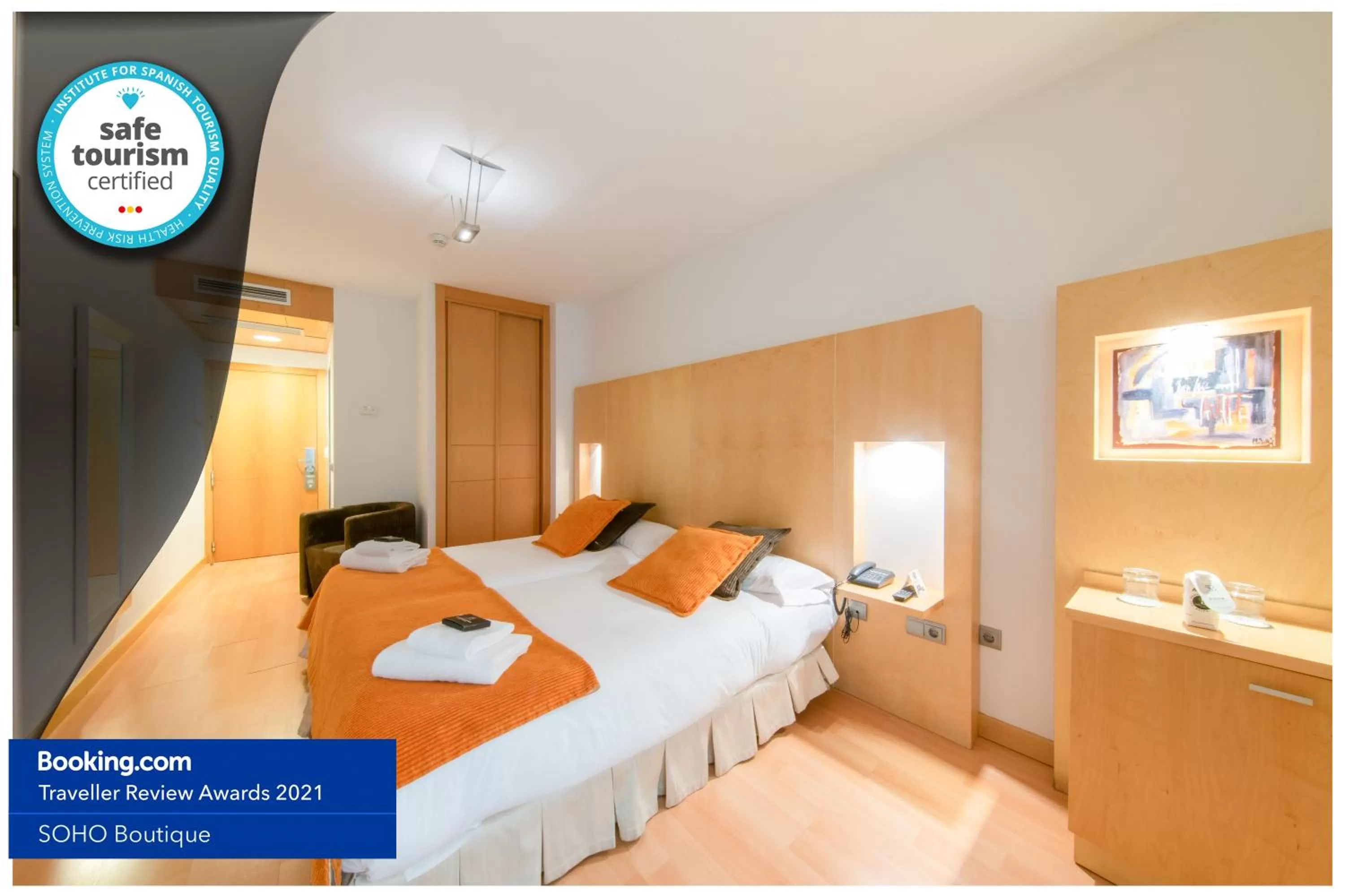 Bedroom, Bed in Itaca Salamanca by Soho Boutique