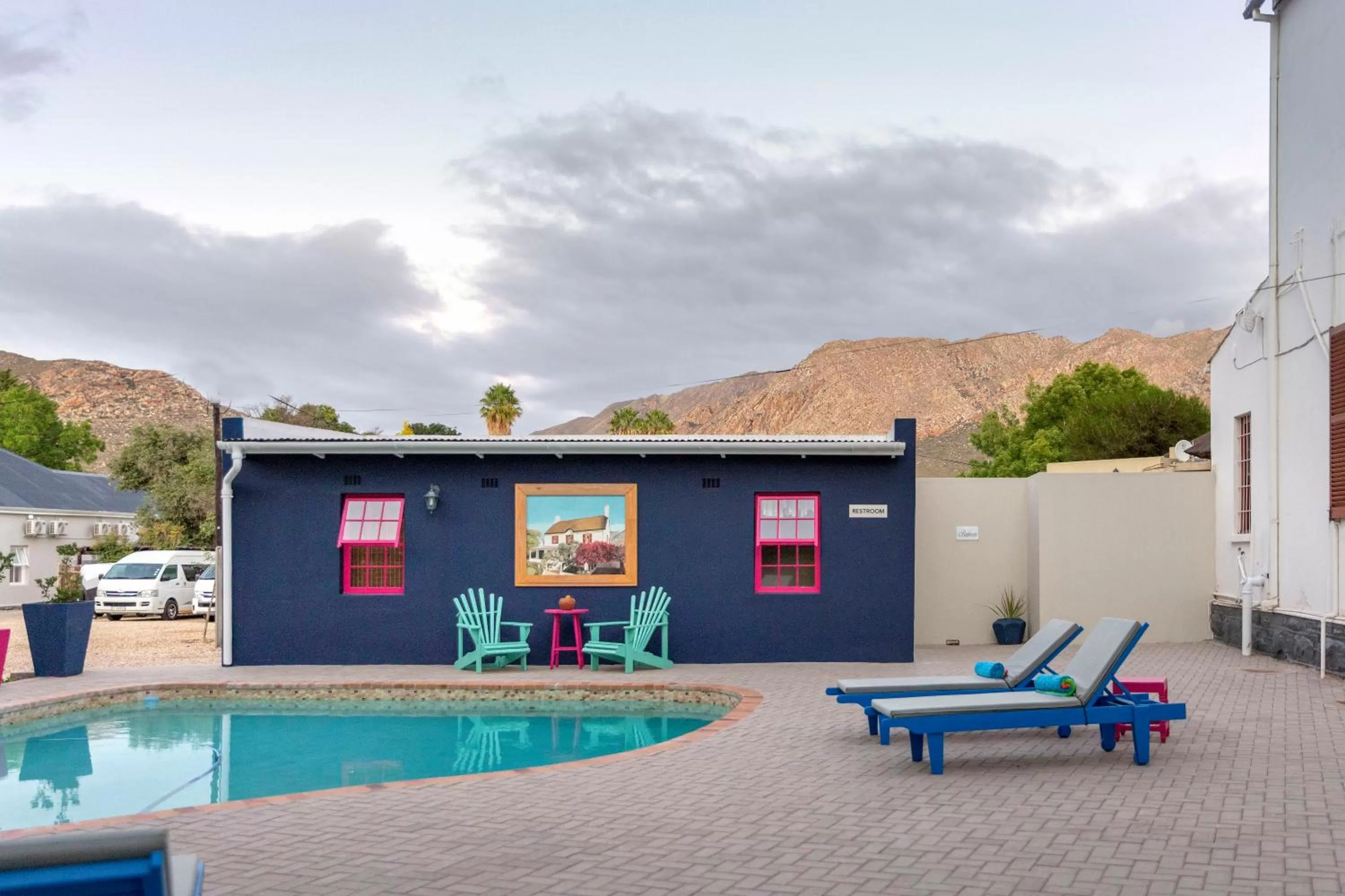 Swimming Pool in Airlies Historical Guest House