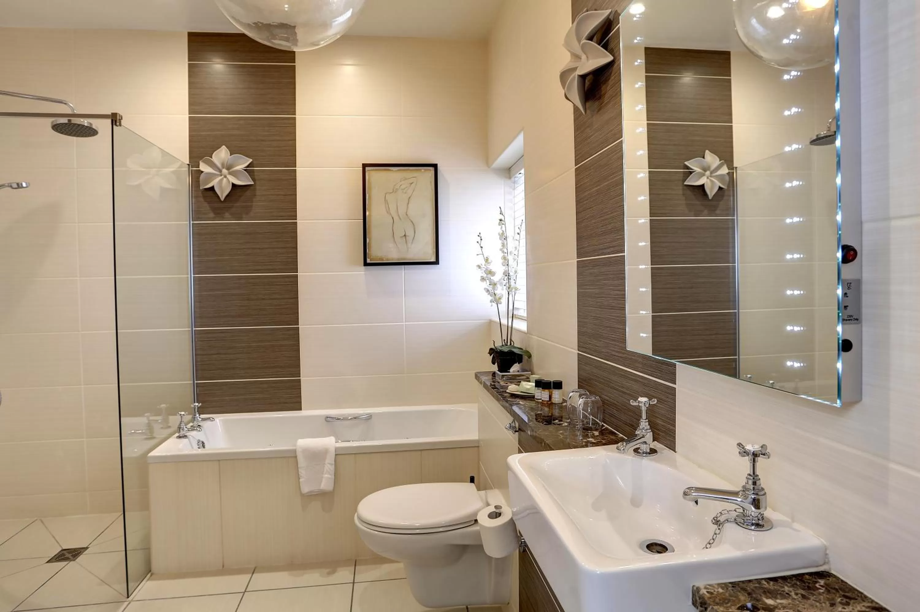 Bathroom in Ambleside Salutation Hotel & Spa