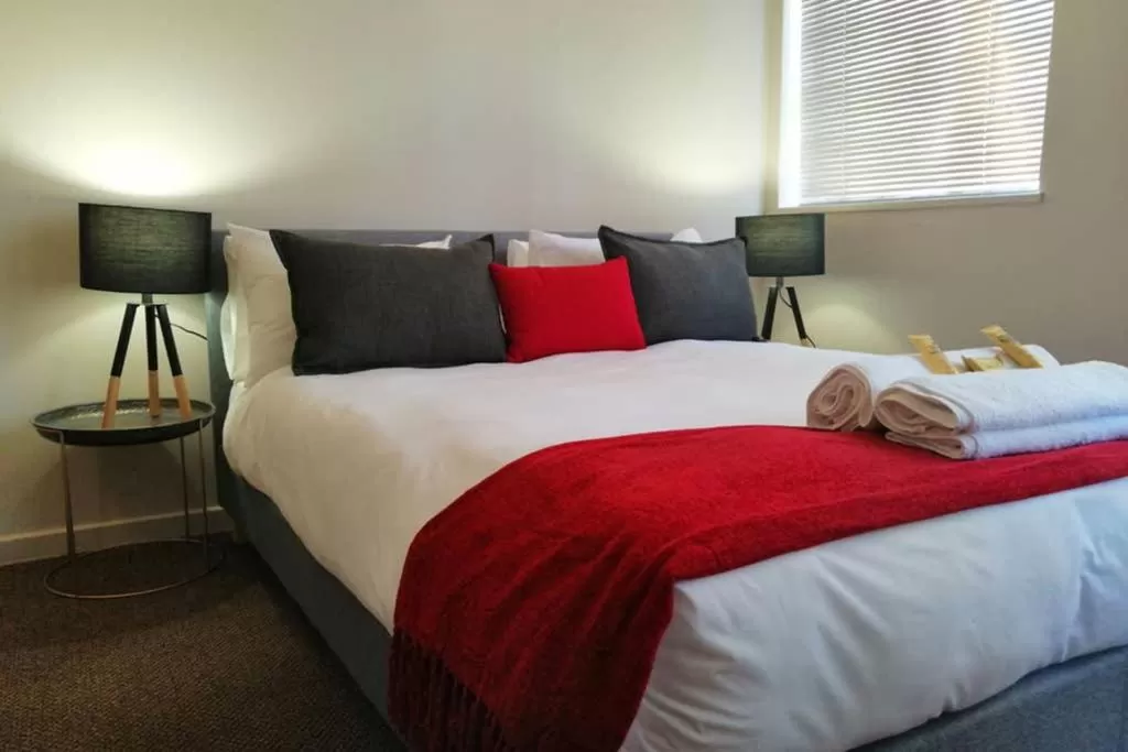 Bed in Mapungubwe Hotel Apartments Marshalltown