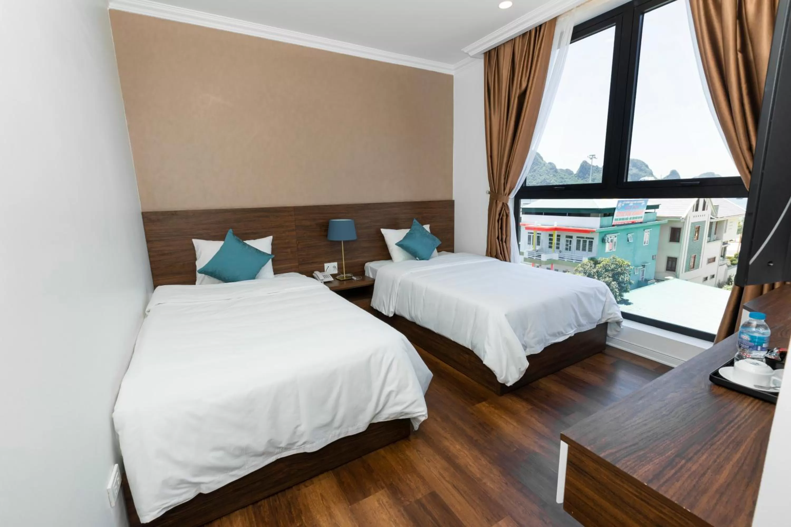 Bedroom, Bed in Minh Phong Hotel Ha Long