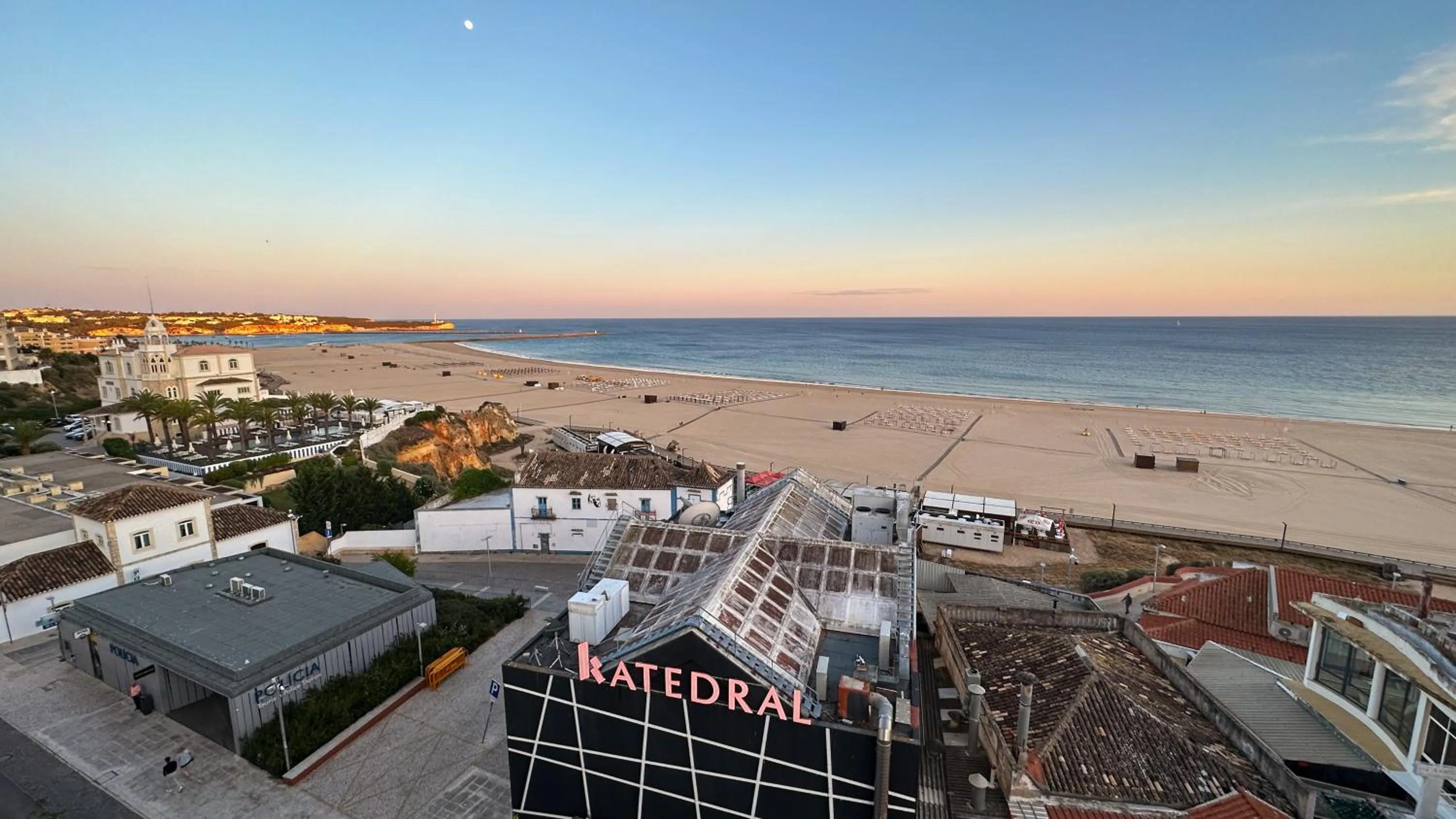 Nearby landmark in Hotel Avenida Praia