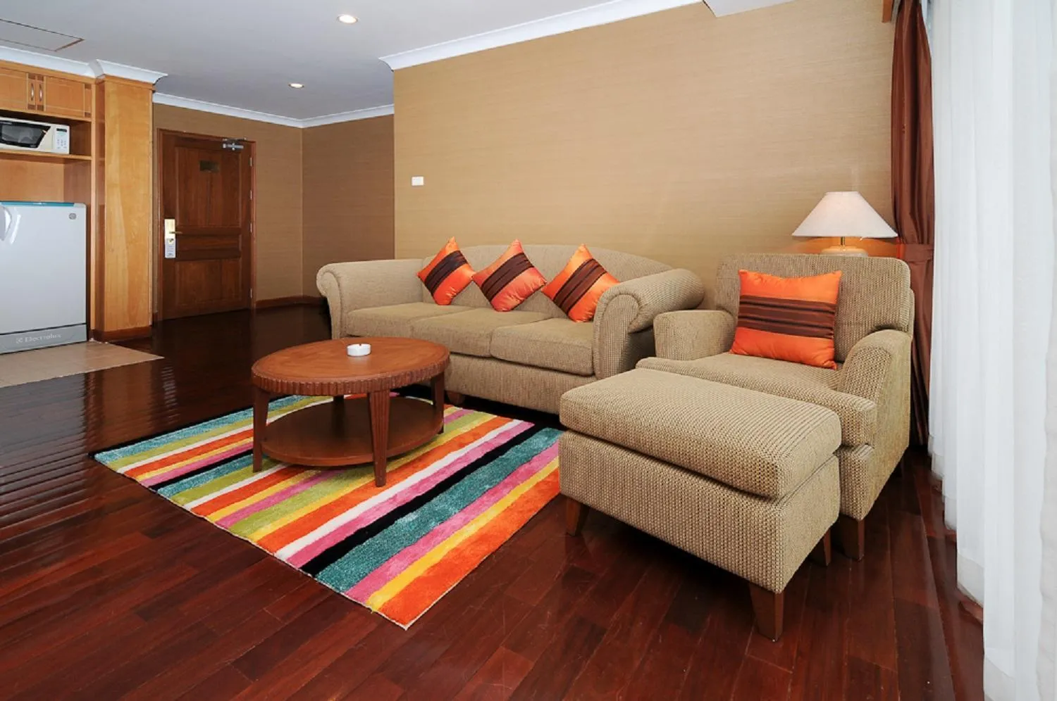 Living room in Admiral Suites Bangkok