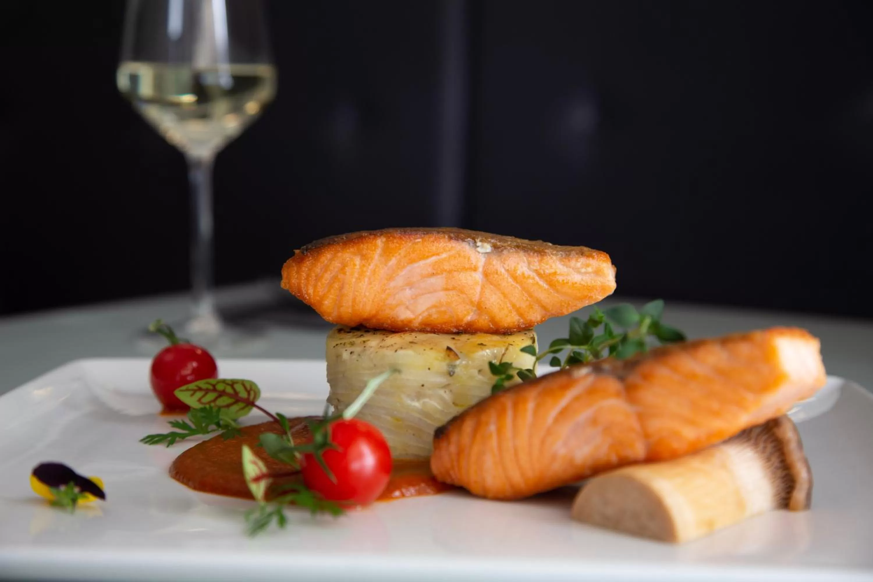 Restaurant/places to eat in Mannings Hotel