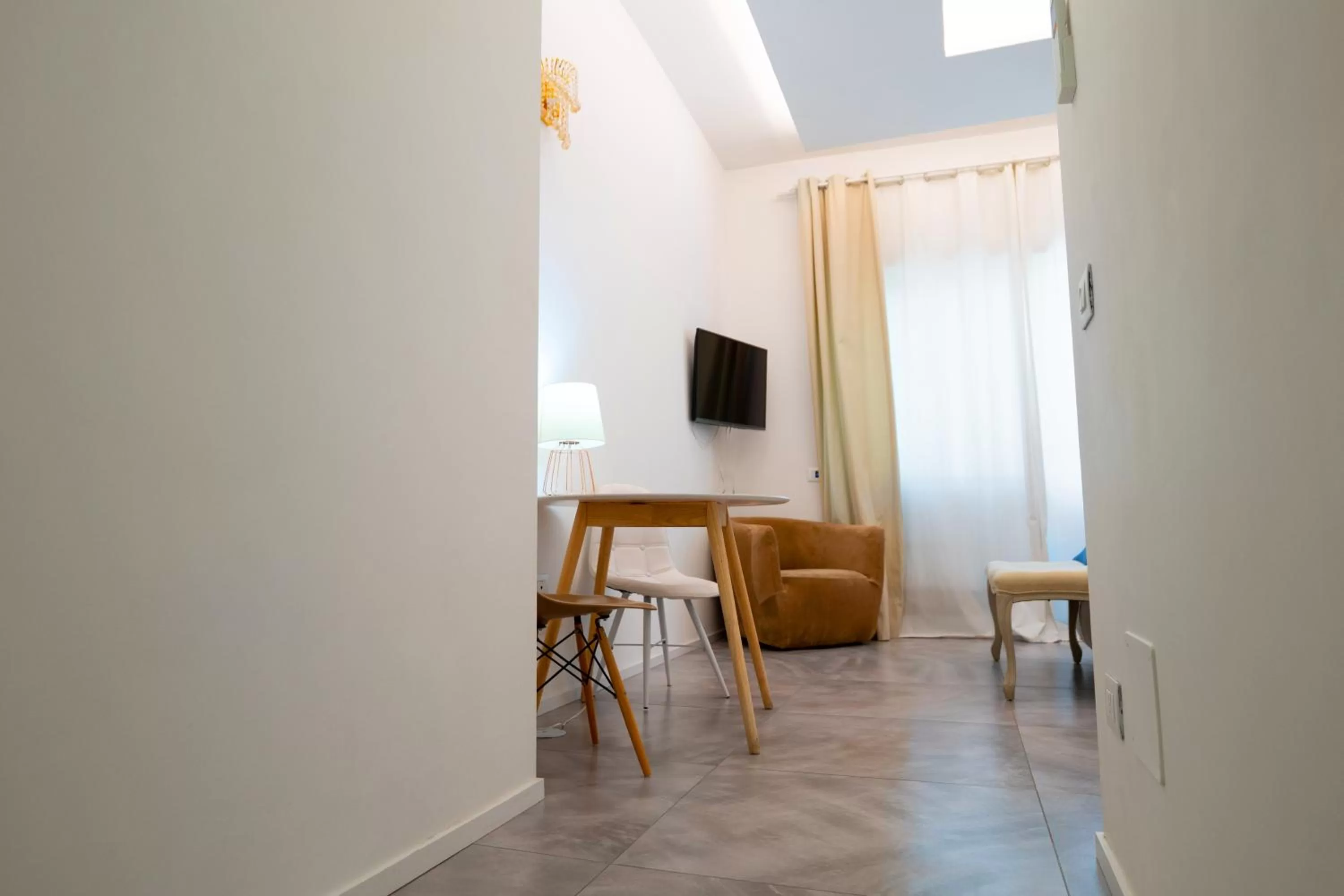 TV and multimedia, Dining Area in Relais Vittorio Veneto - Luxotel & Apartotel