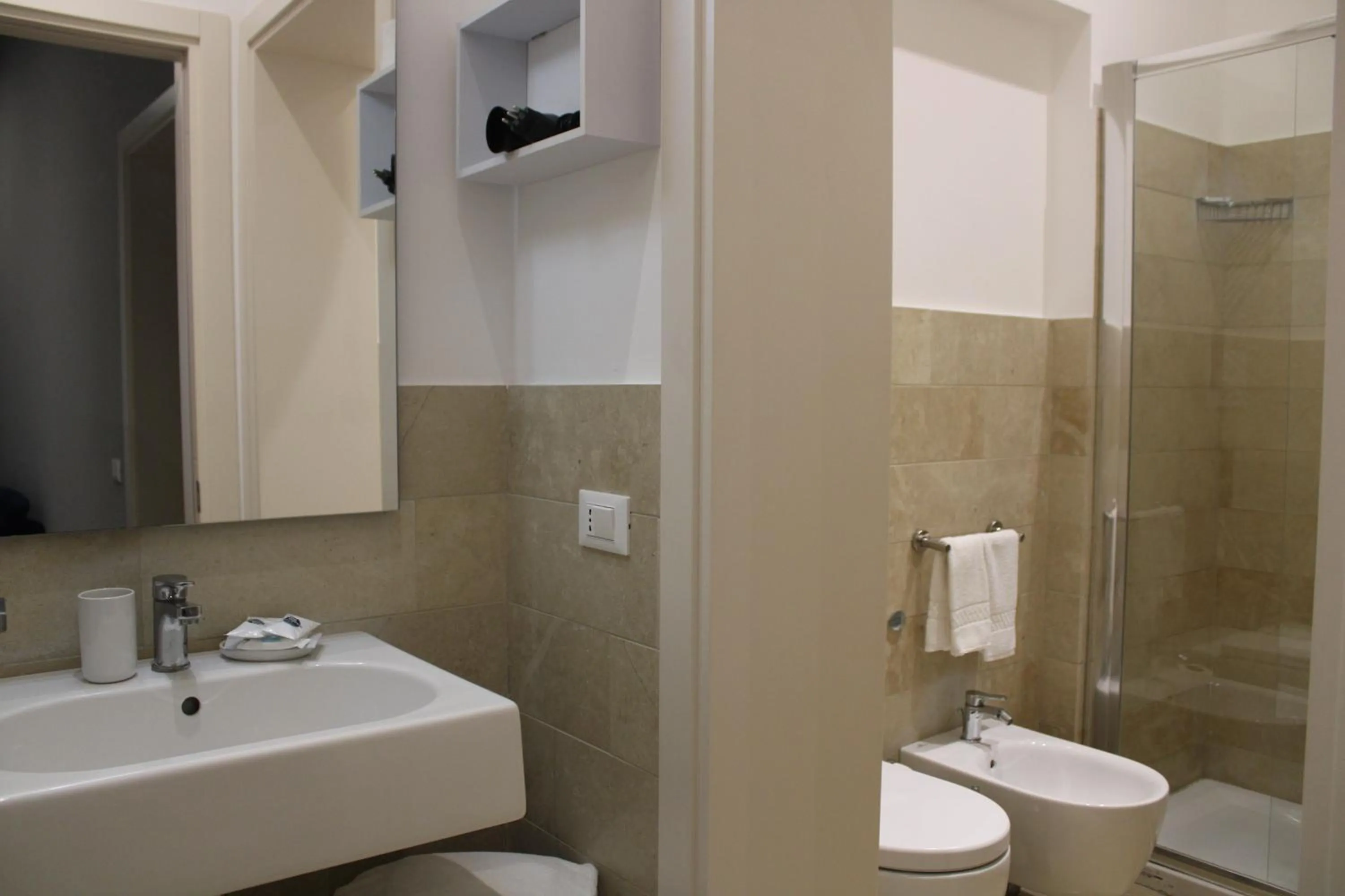 Bathroom in ZIBIBBO SUITES & ROOMS - Aparthotel in Centro Storico a Trapani