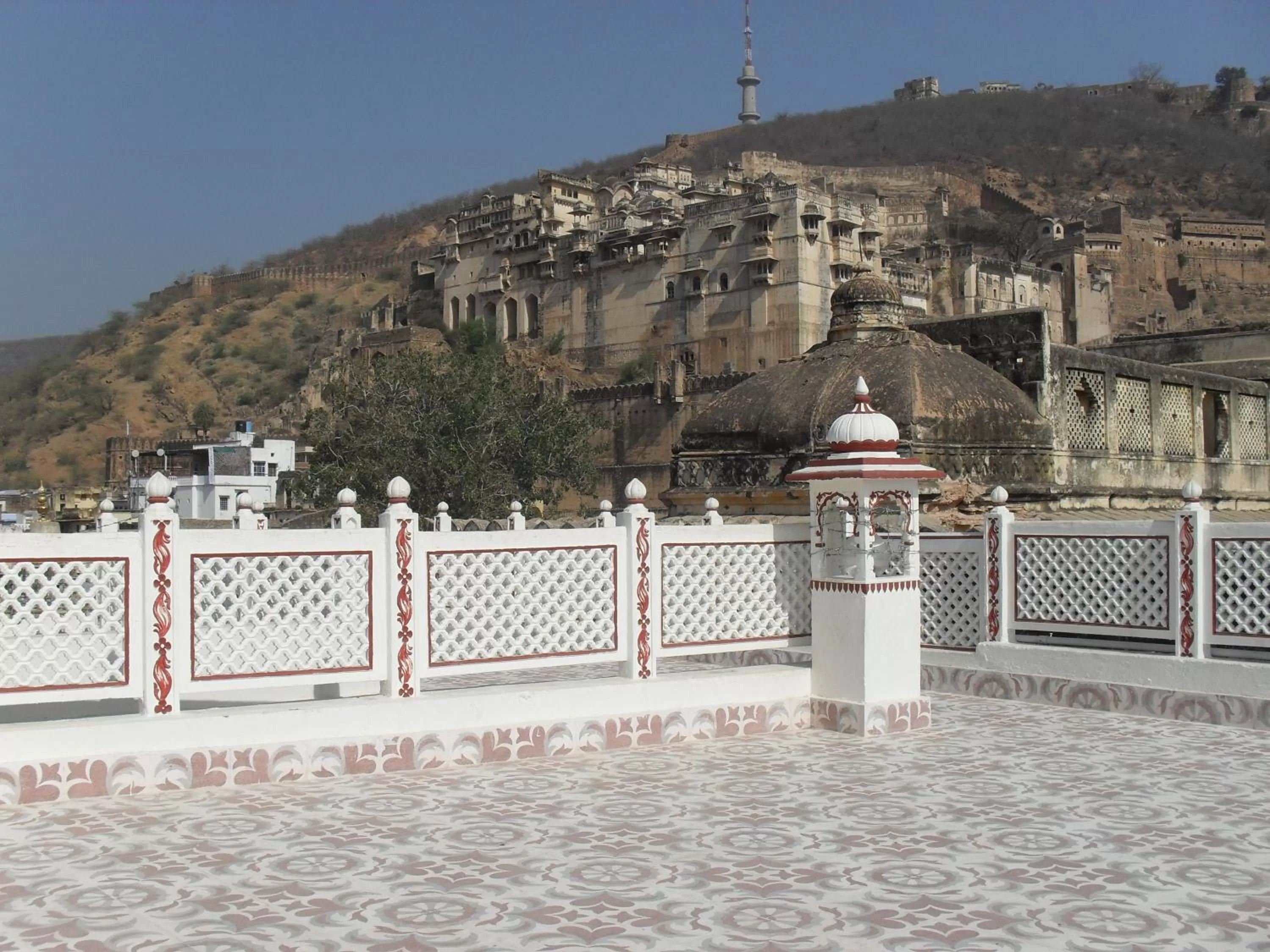 Balcony/Terrace in Haveli Taragarh Palace