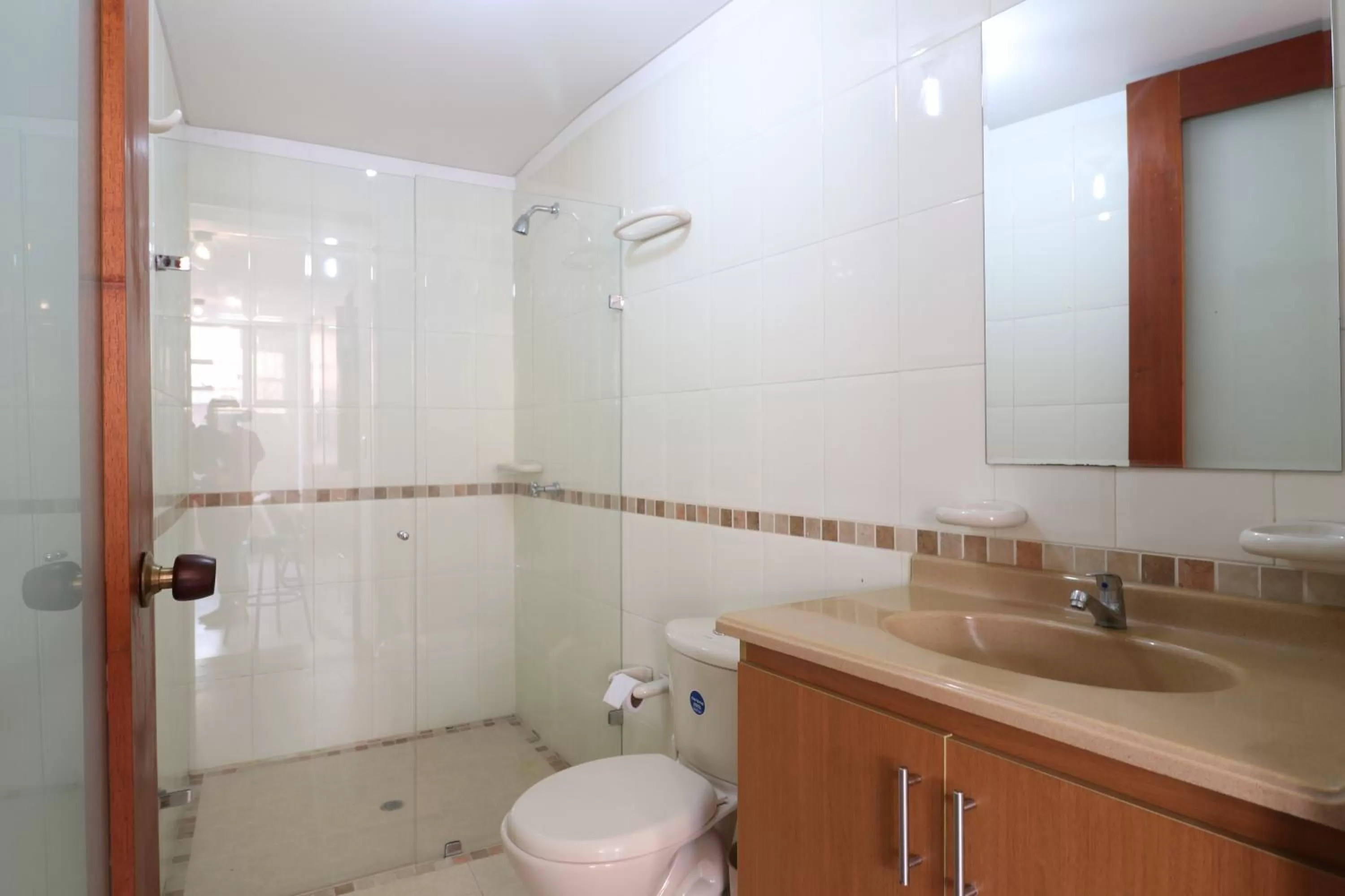 Bathroom in 554 Apartments