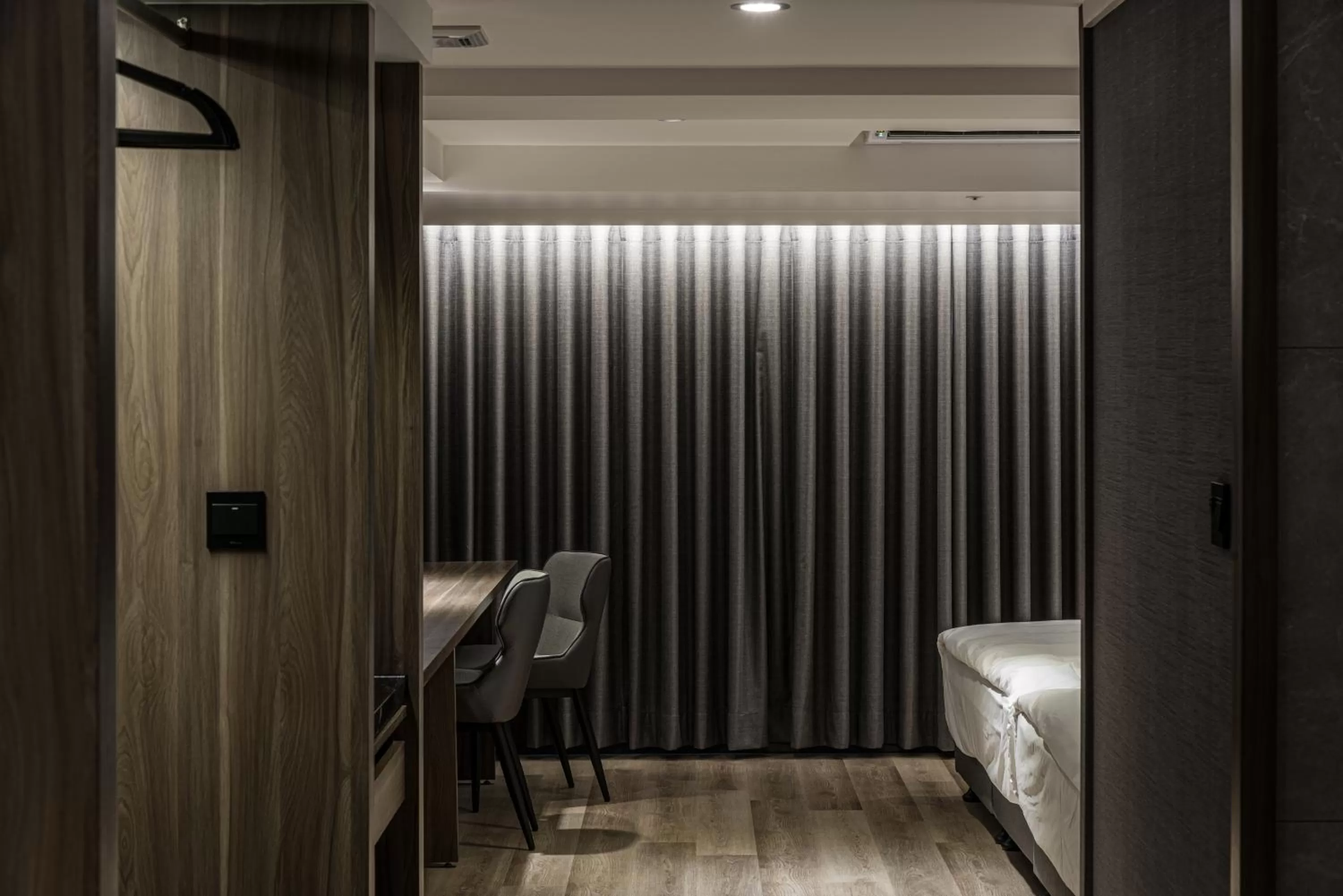 Bed in Autumn Willow Hotel