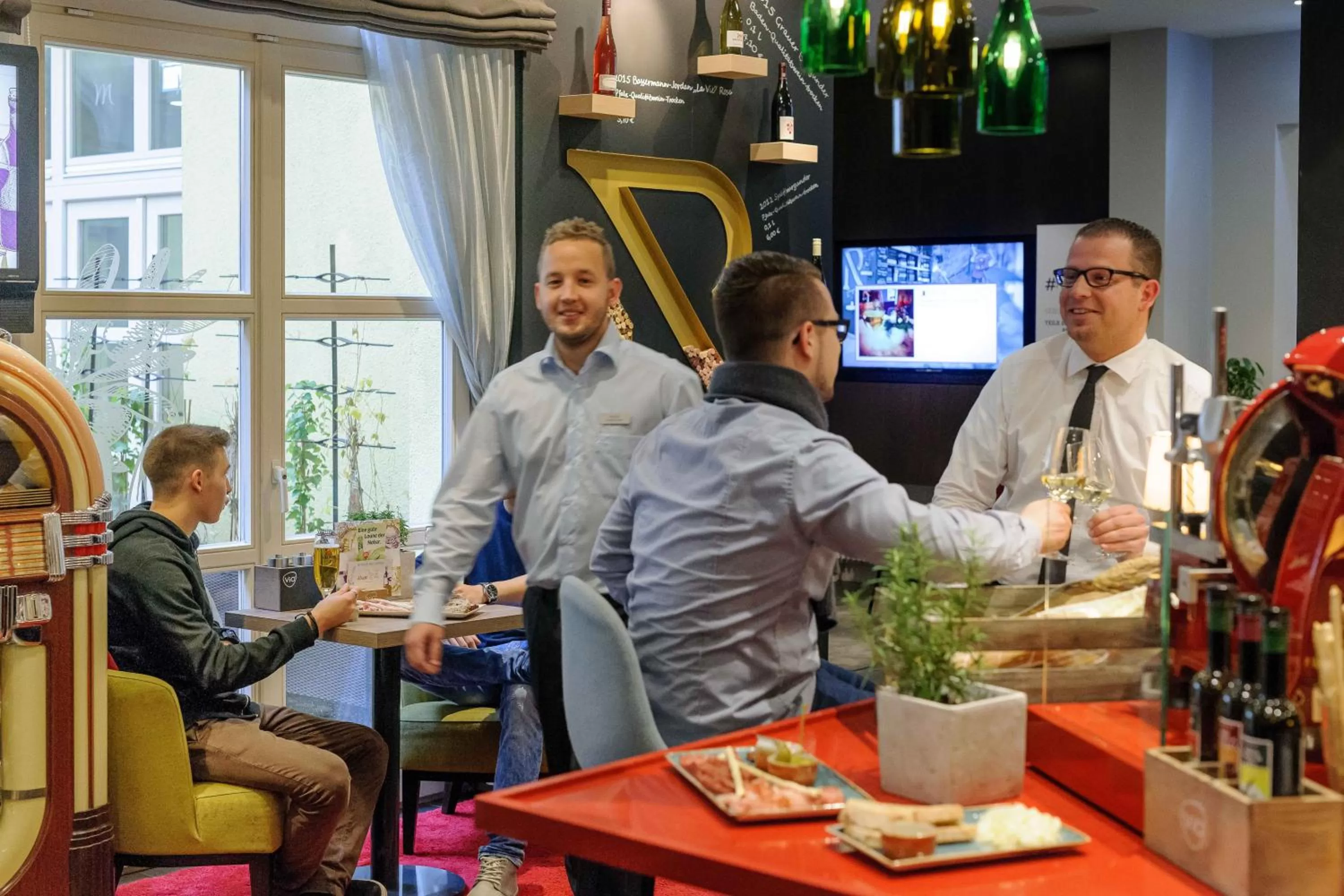 Lounge or bar in Mercure Hotel & Residenz Berlin Checkpoint Charlie