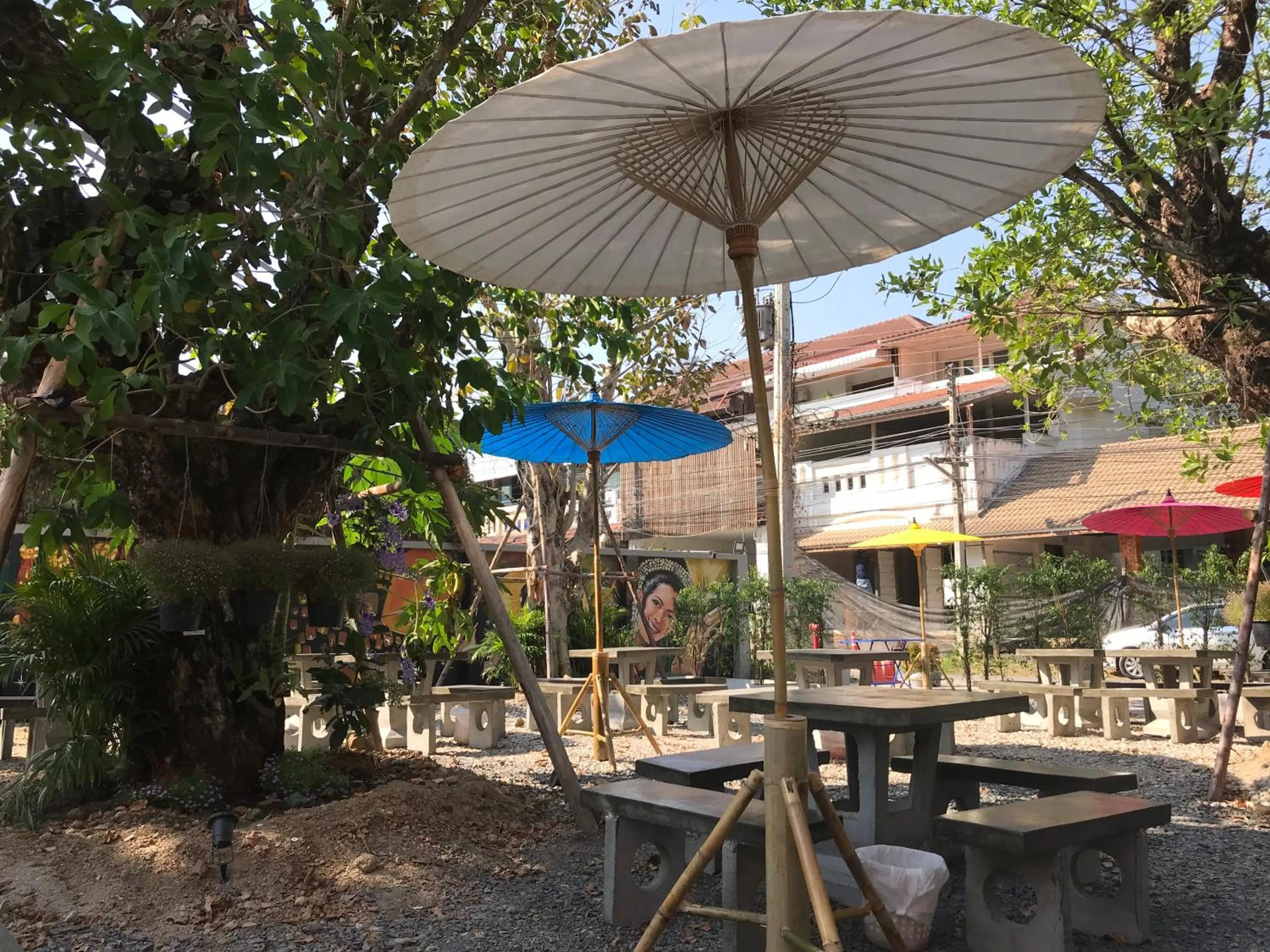 Restaurant/places to eat in My Loft Hotel SHA