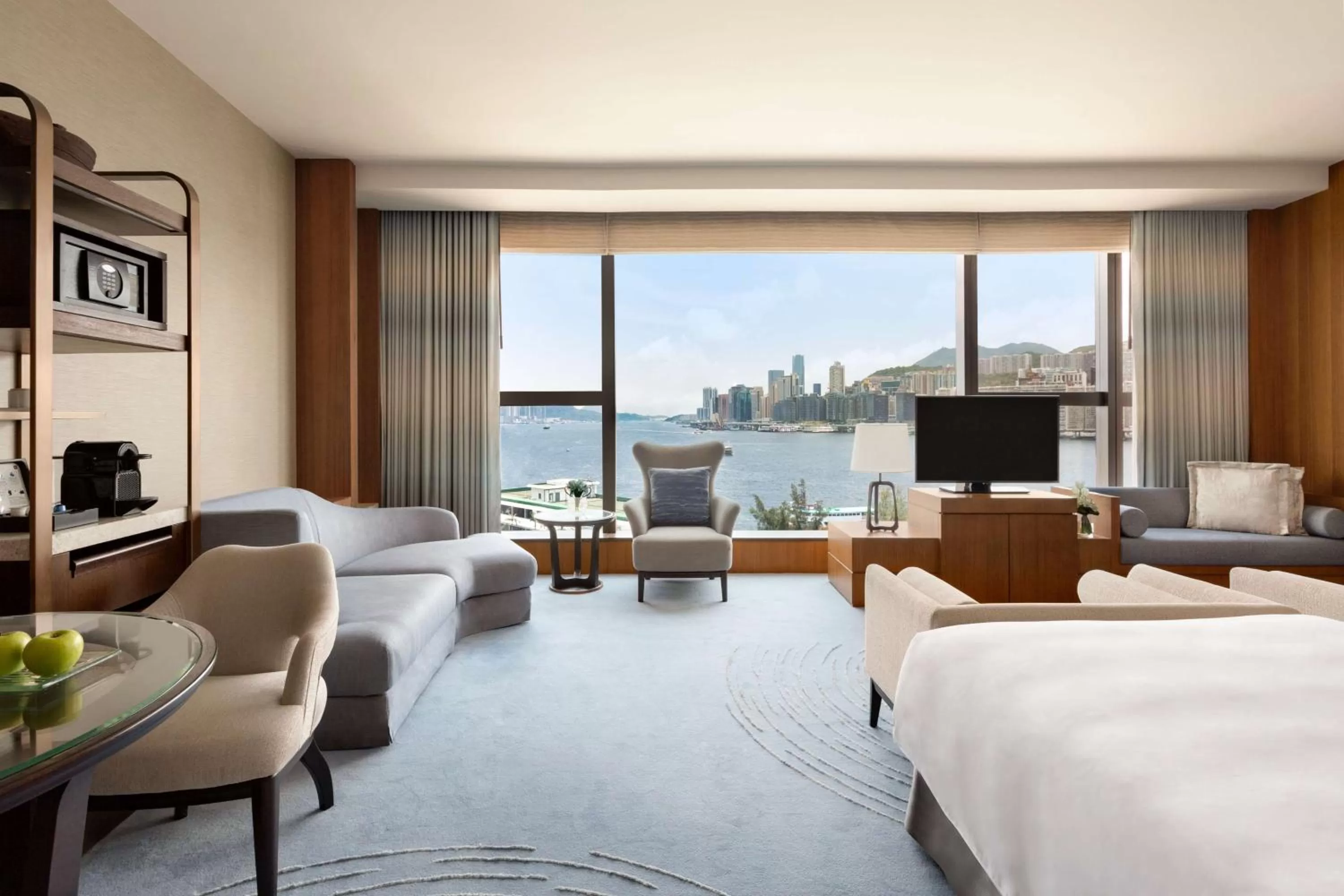 Bedroom, Bed in Kerry Hotel Hong Kong by Shangri-la