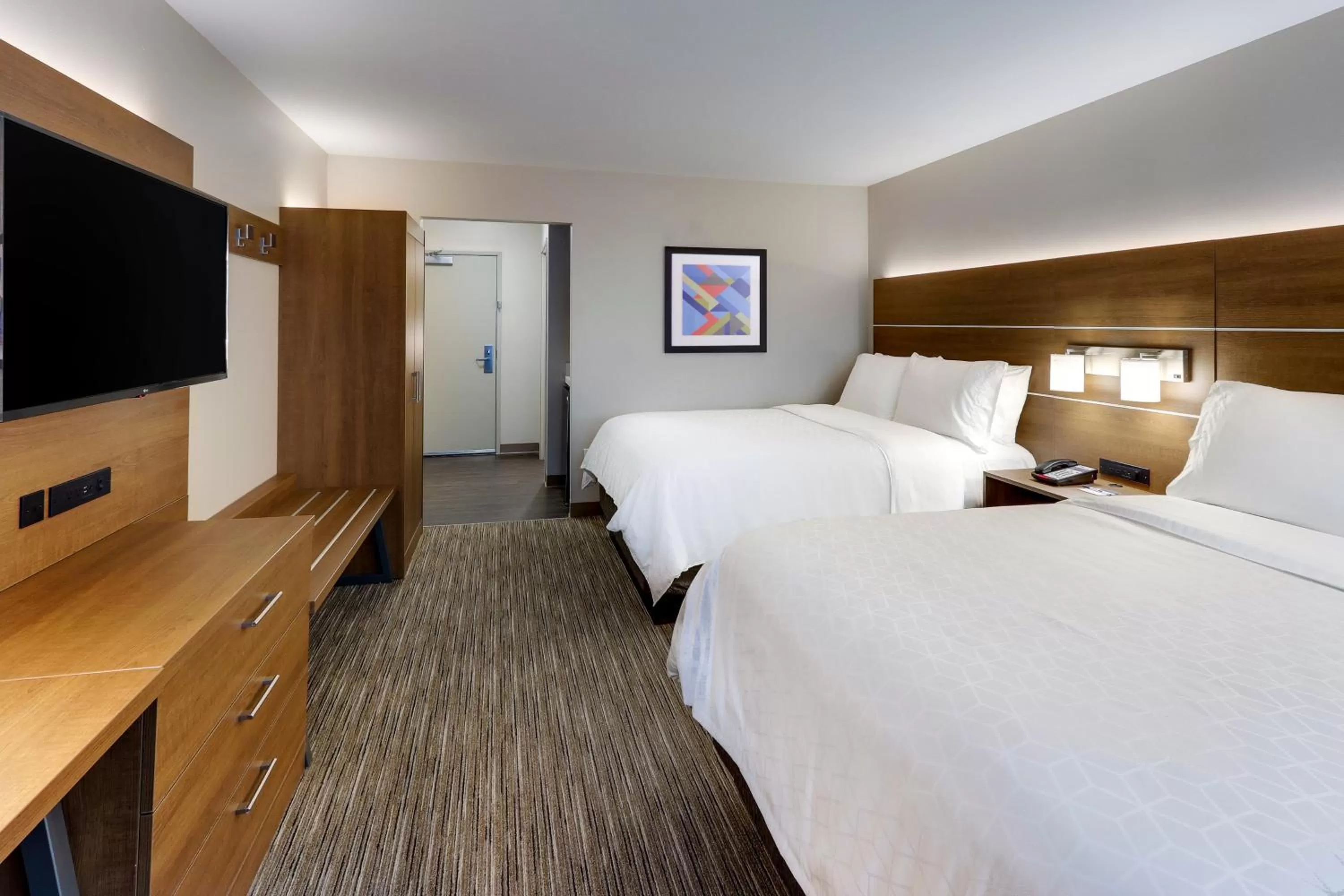 Photo of the whole room, Bed in Holiday Inn Express & Suites - Middletown - Goshen by IHG